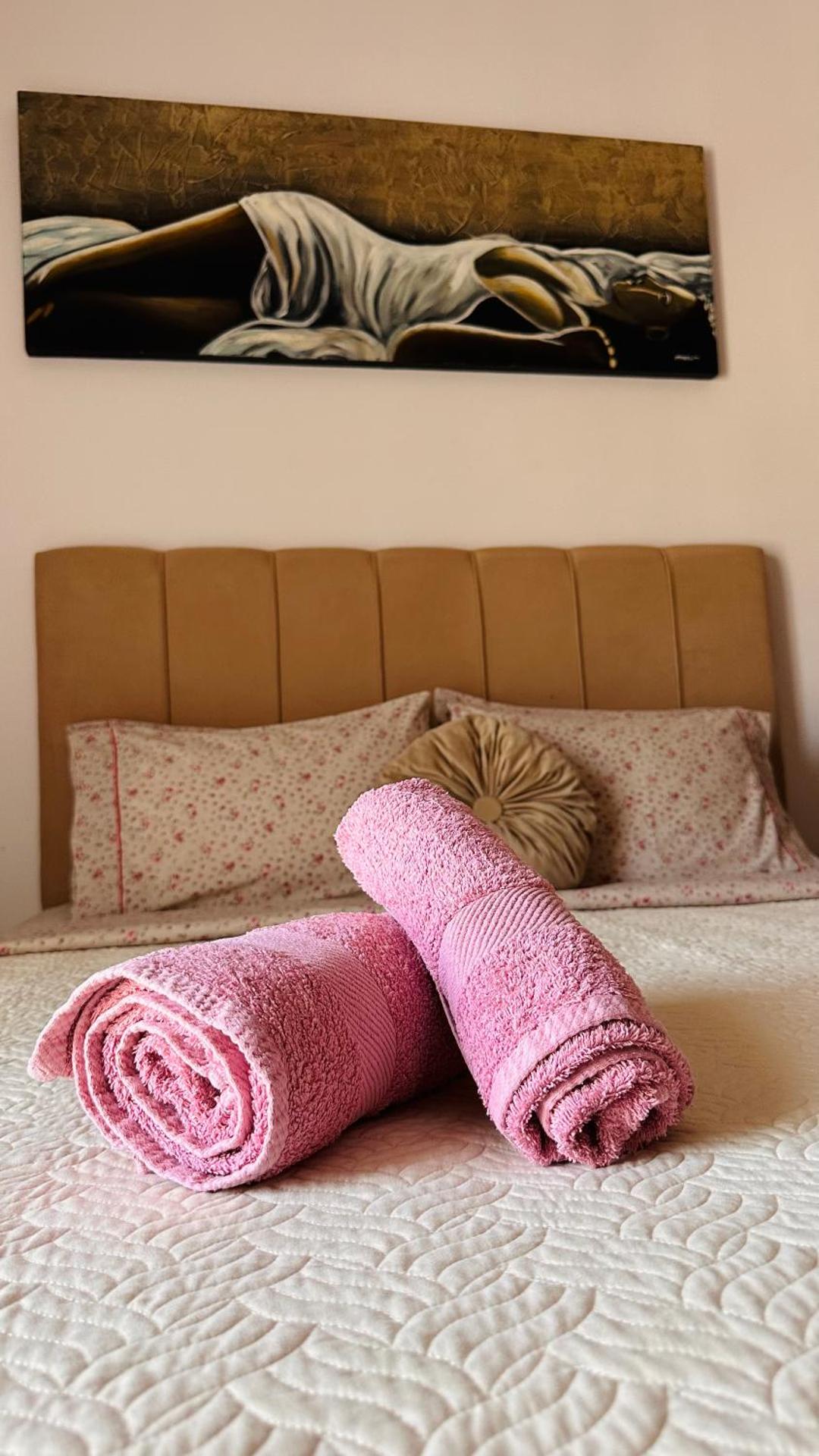 Black Flox AparTment