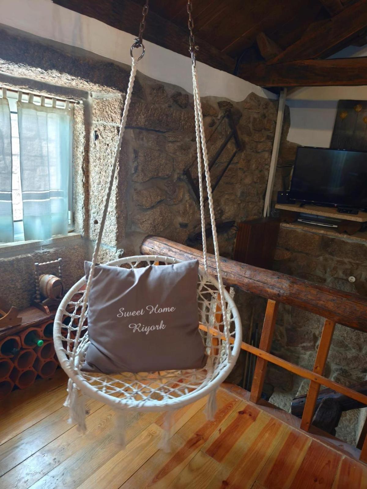 New Riyork Sweet Home