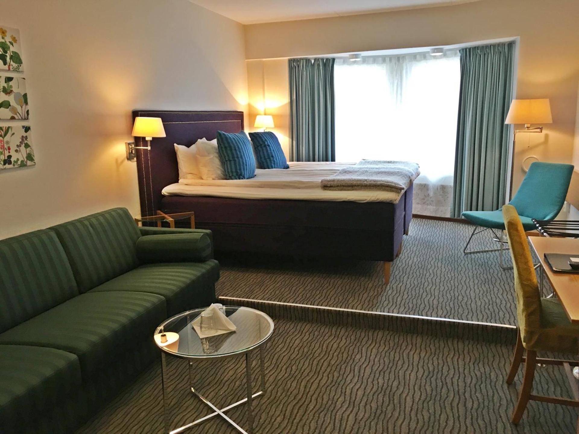 Photo of the whole room