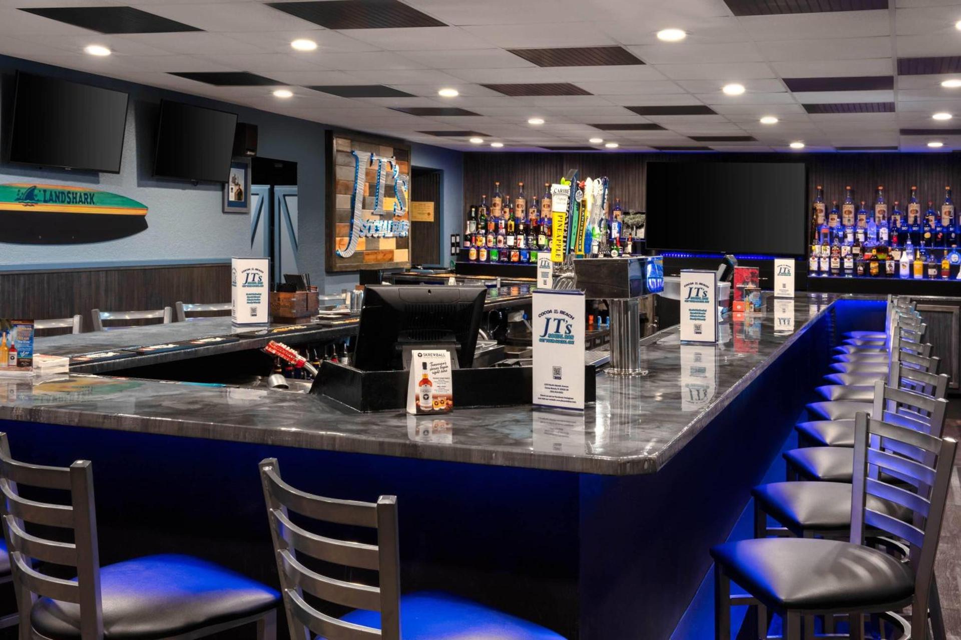 Lounge or bar
