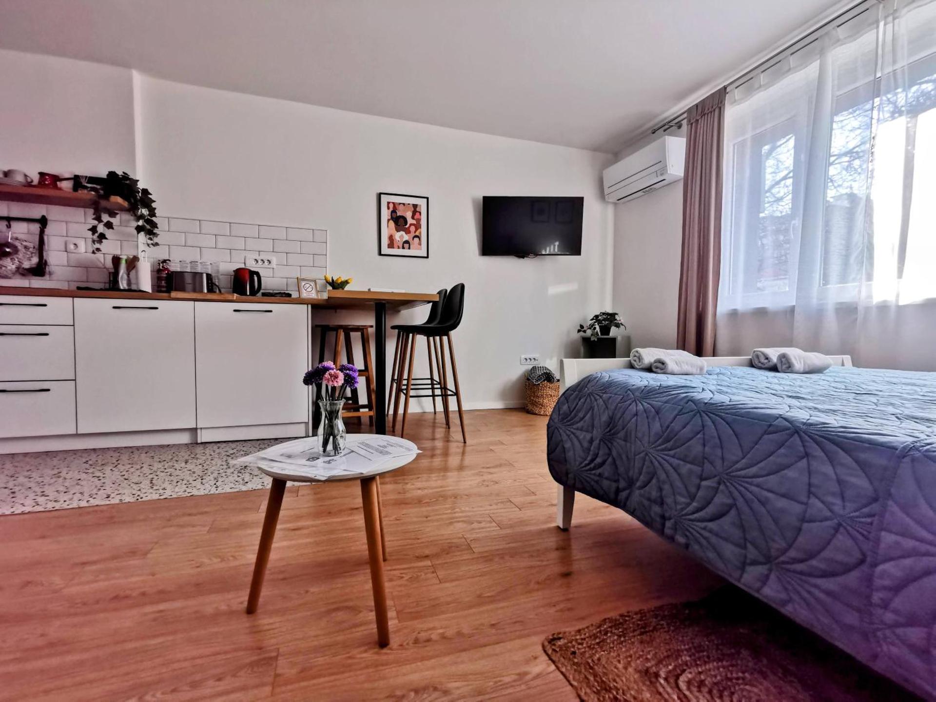 Studio apartman Mirta I