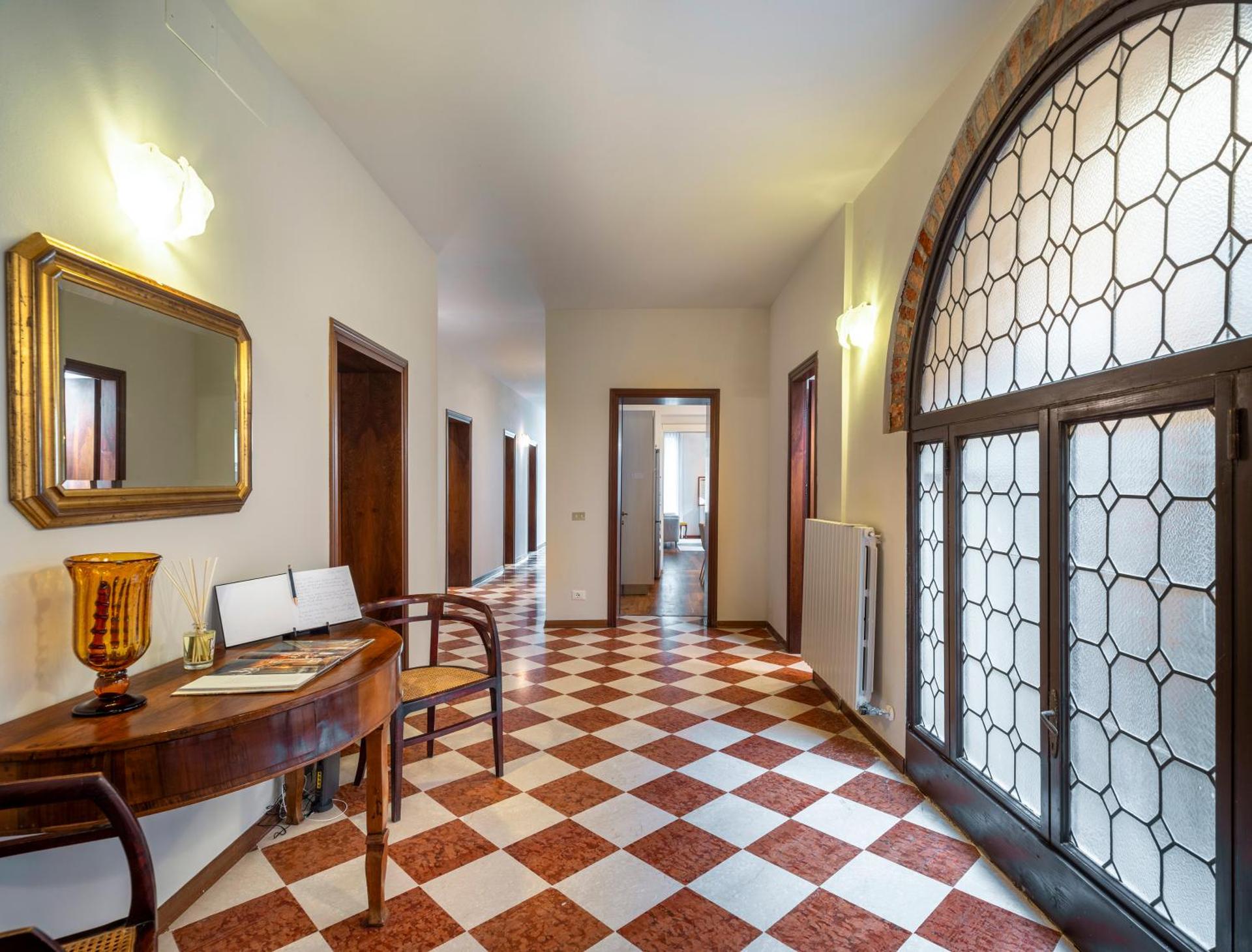 Domus Carla with Garden R&R