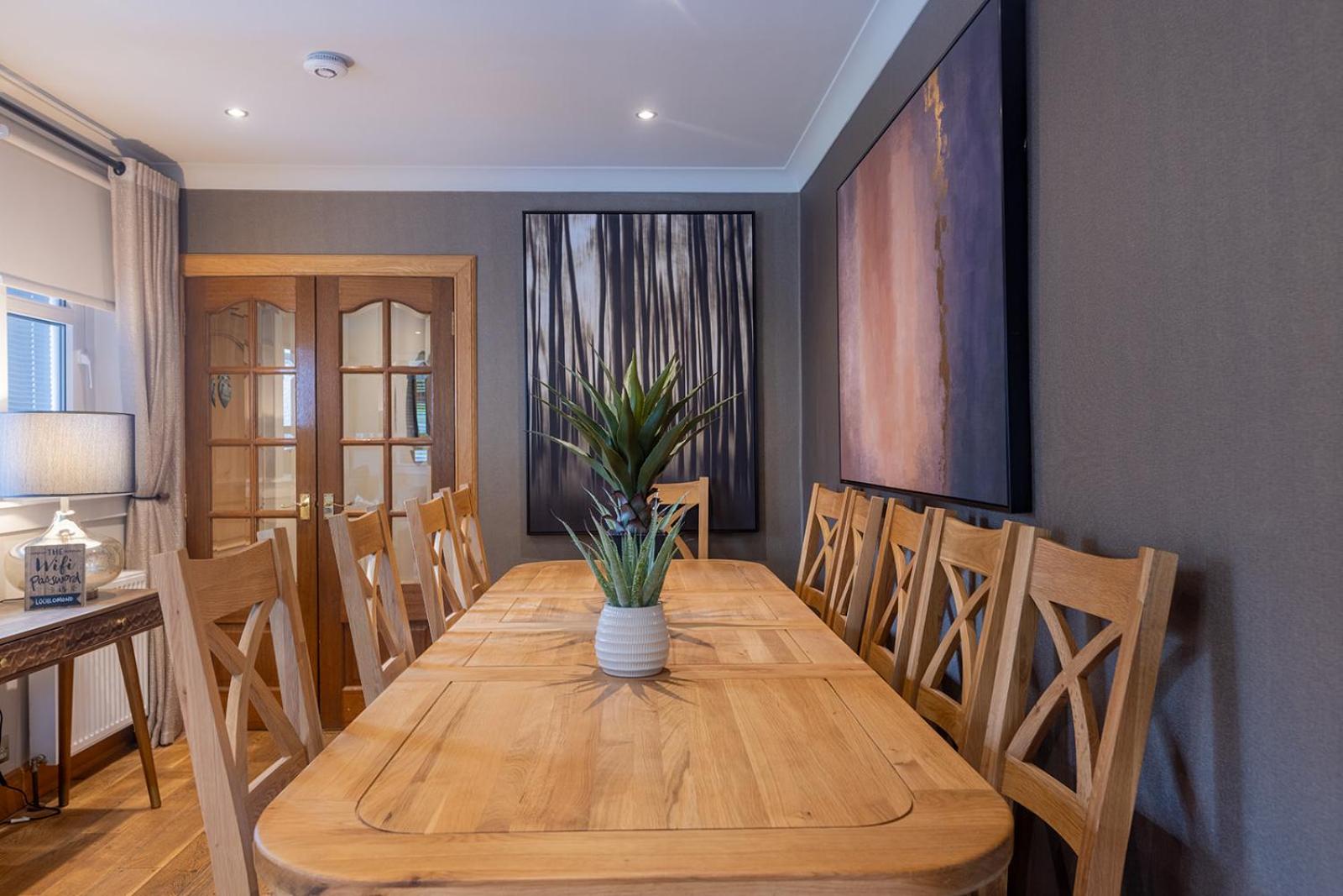 Communal lounge/ TV room