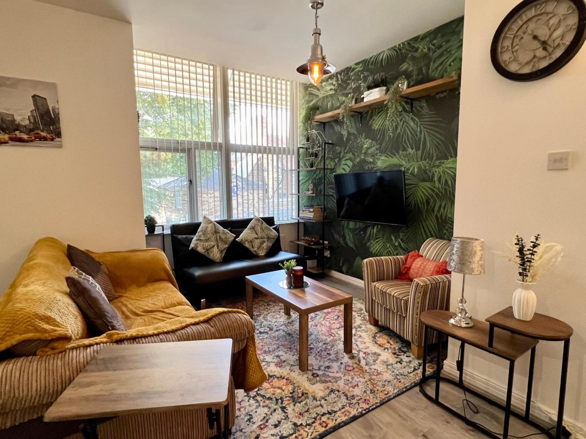 2 Bedroom Flat Oak in Town Center Wellingborough