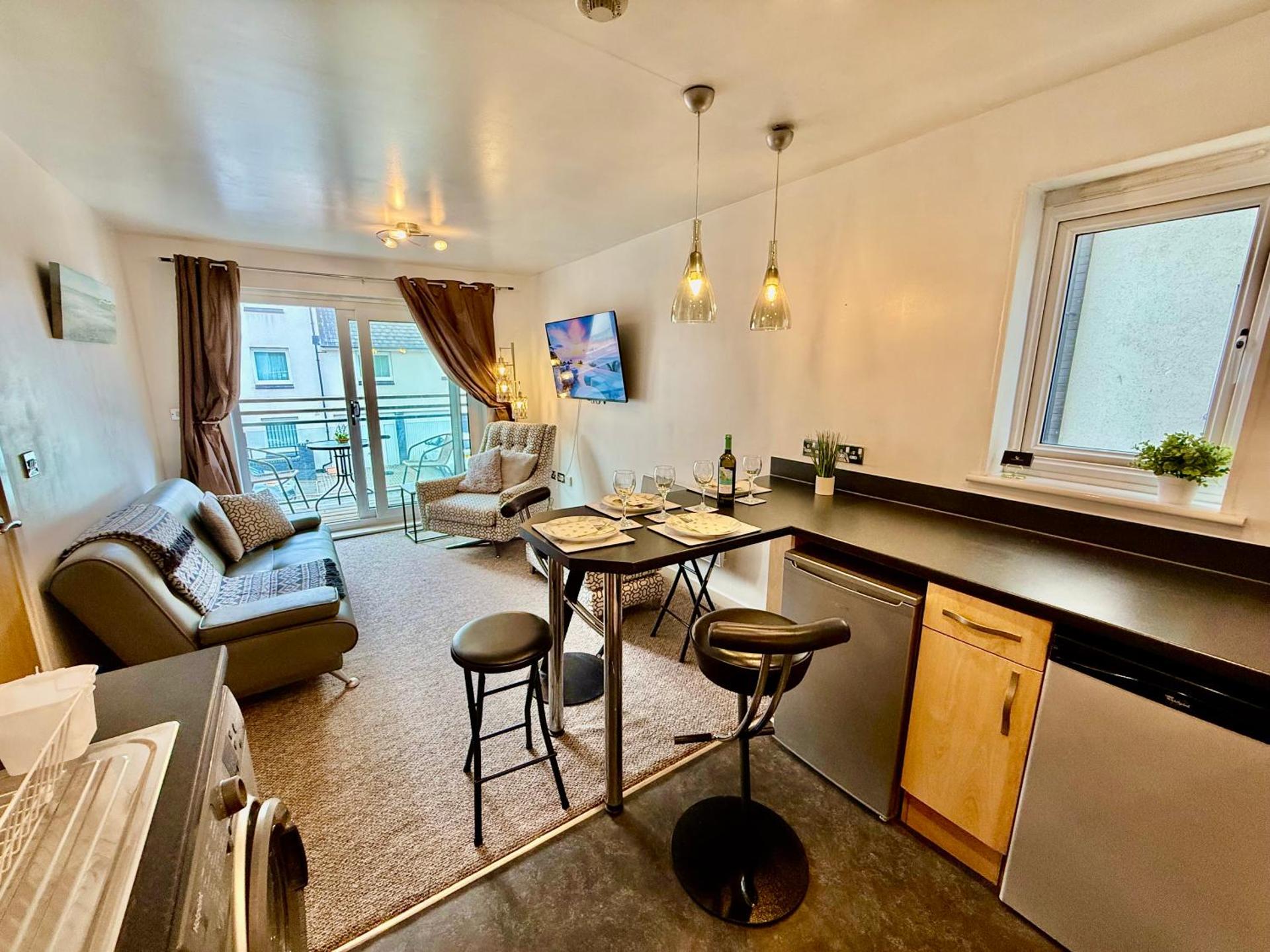 Charming 1 Bedroom Apartment Near the Stadium and City Centre Comfort for Up to 4 Guests