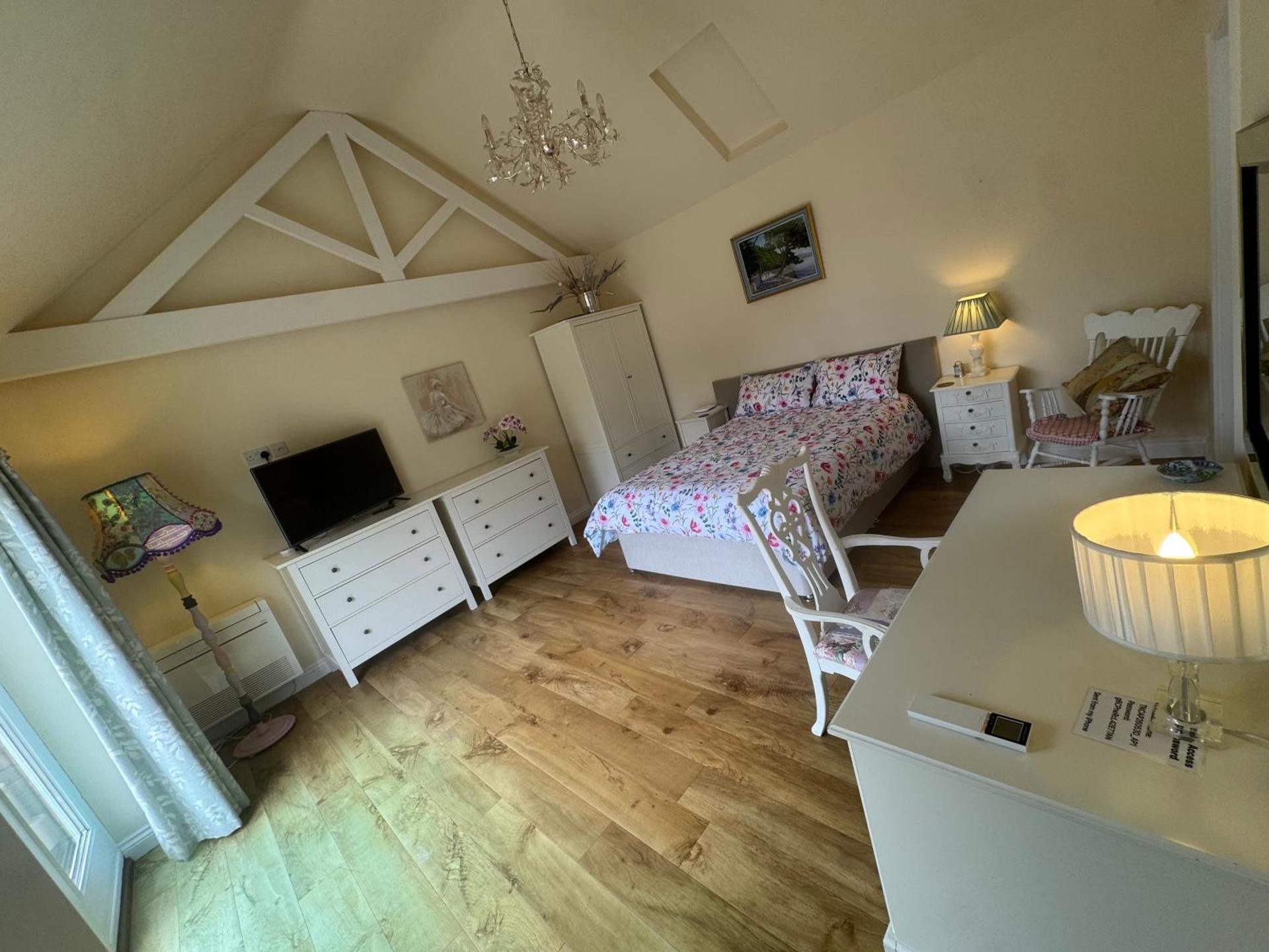 The Annexe Barnfield Farm 2 King Bed