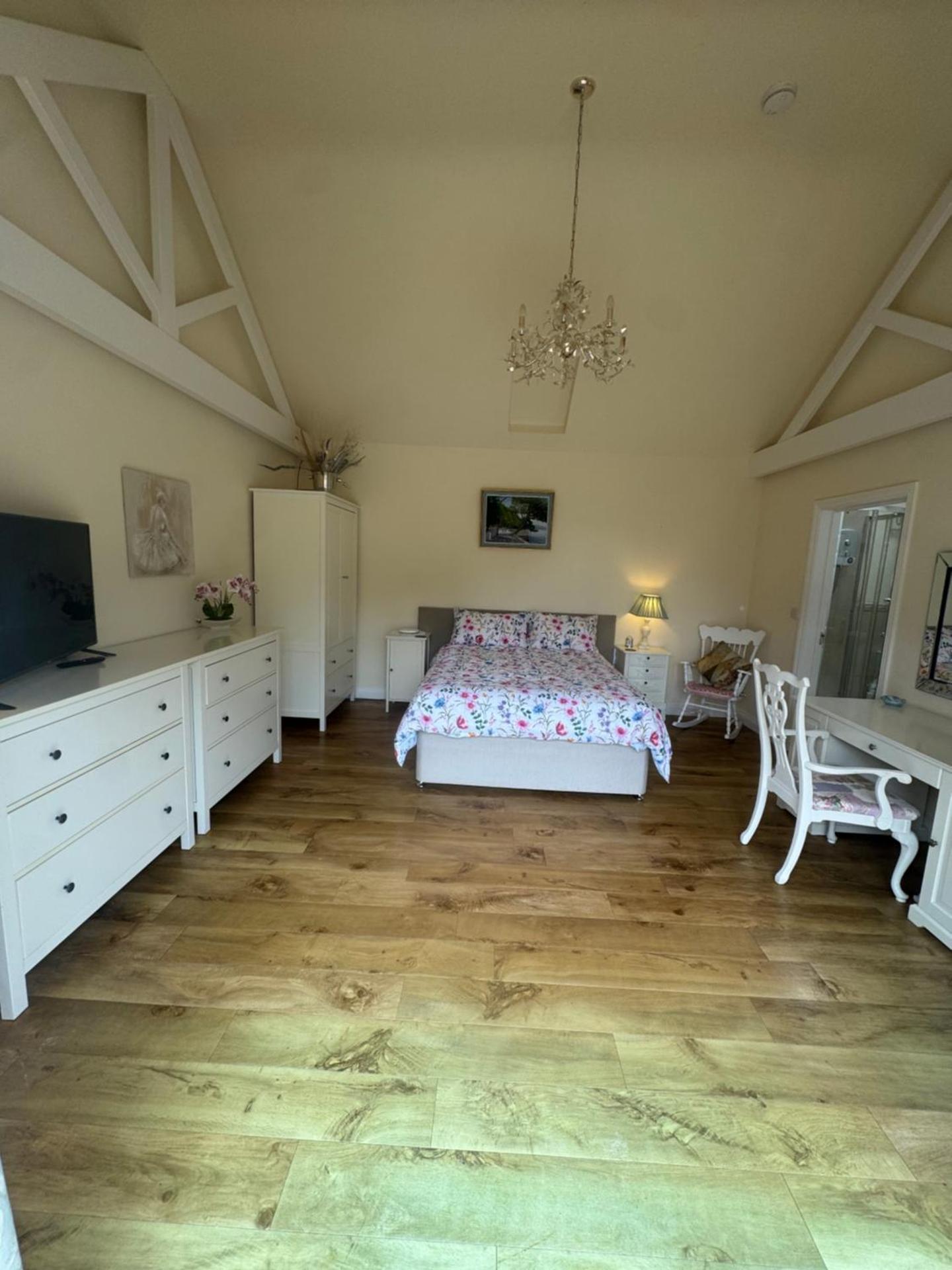 The Annexe Barnfield Farm 2 King Bed