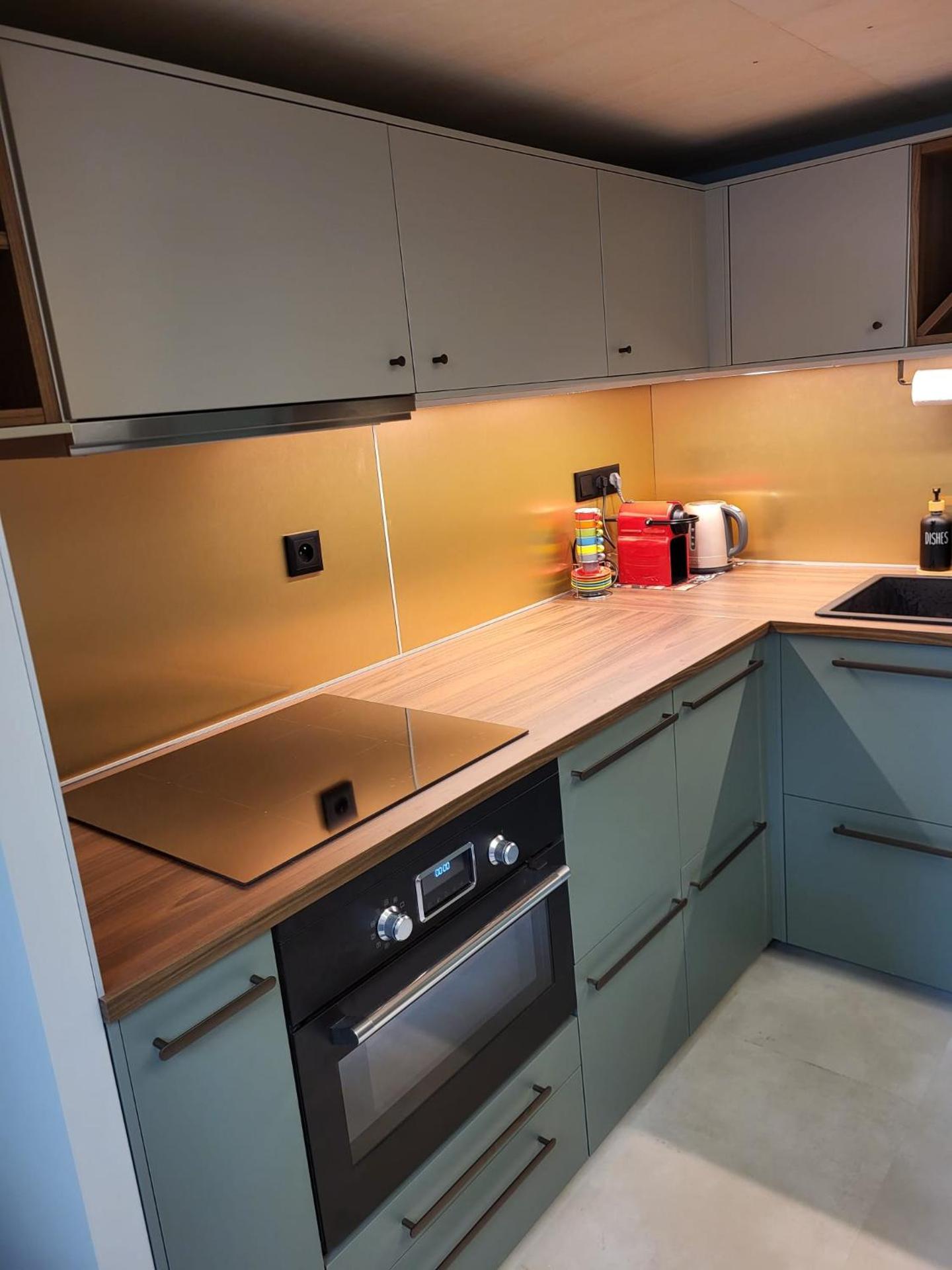 Beautiful Duplex 20 min from center