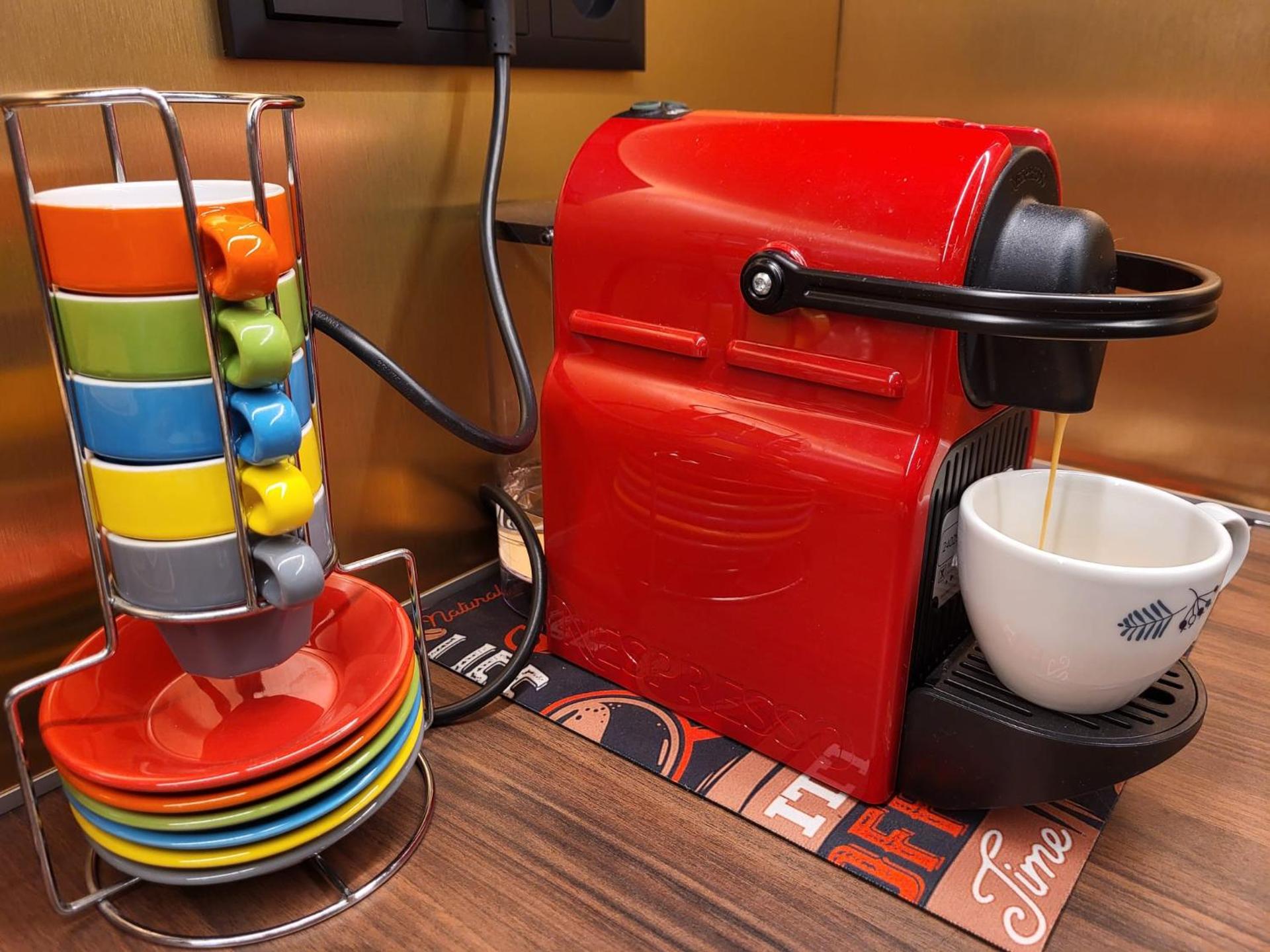 Beautiful Duplex 20 min from center