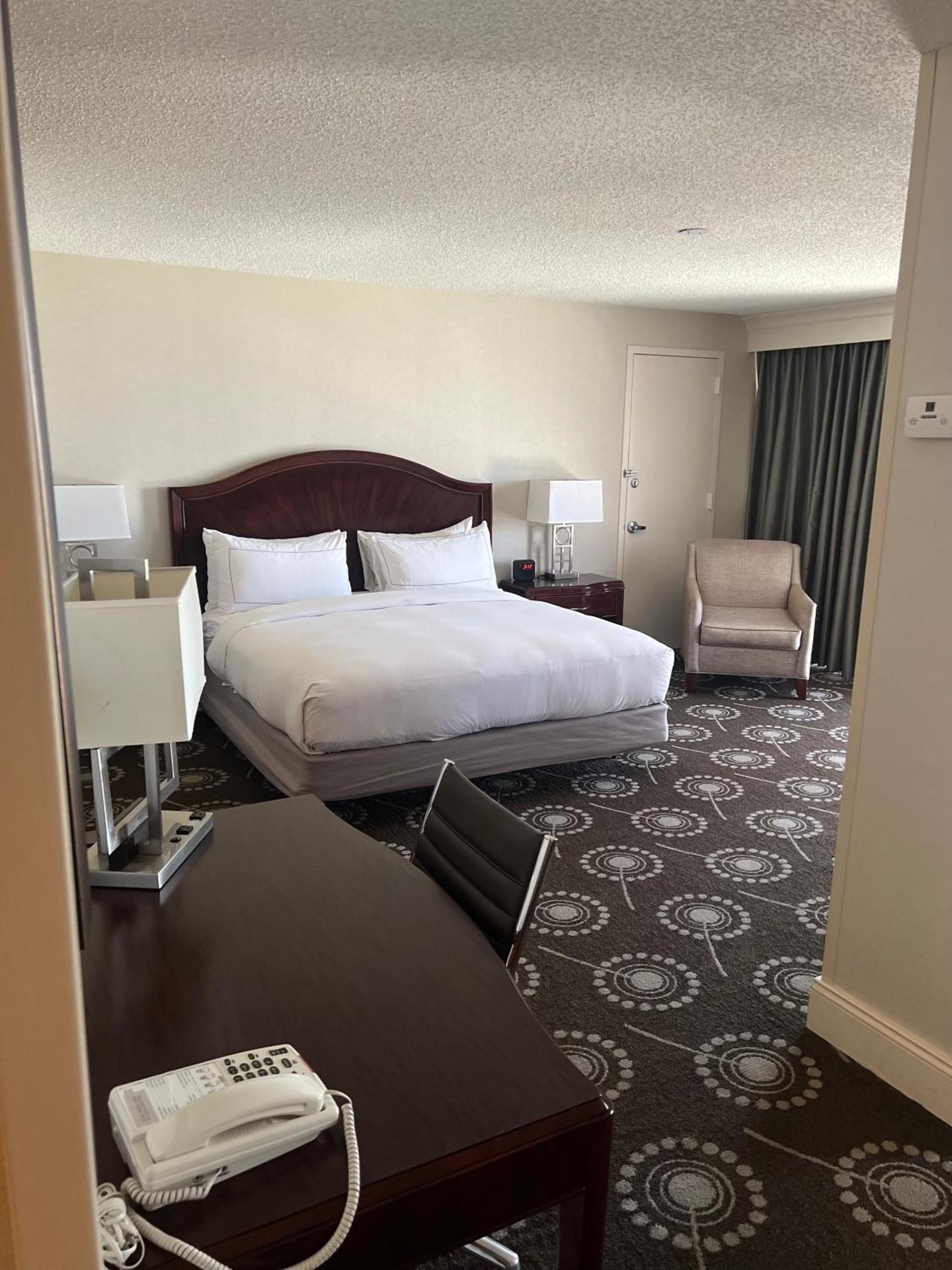 King Room - Non-Smoking