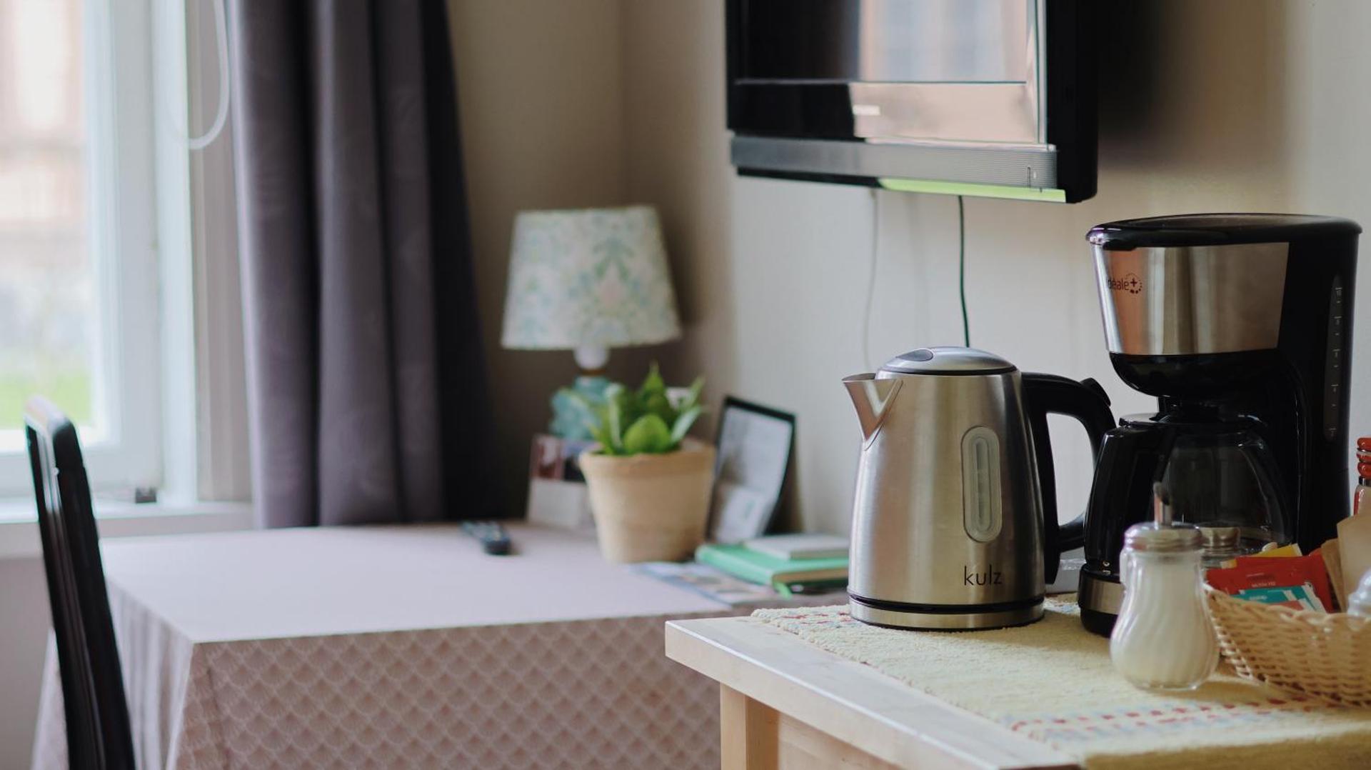 Coffee/tea facilities