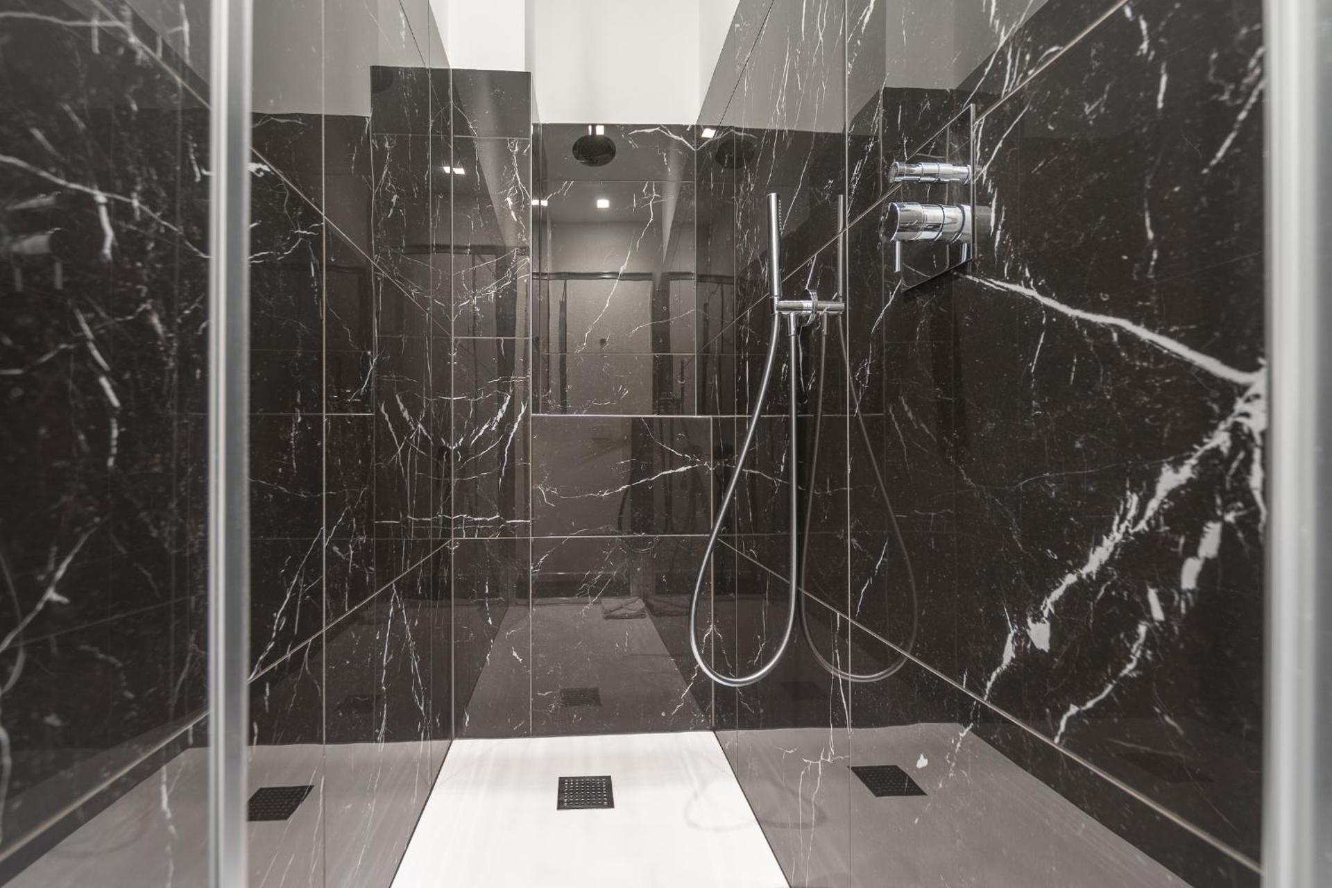 Enora Aapts by Sweett - Sirtori