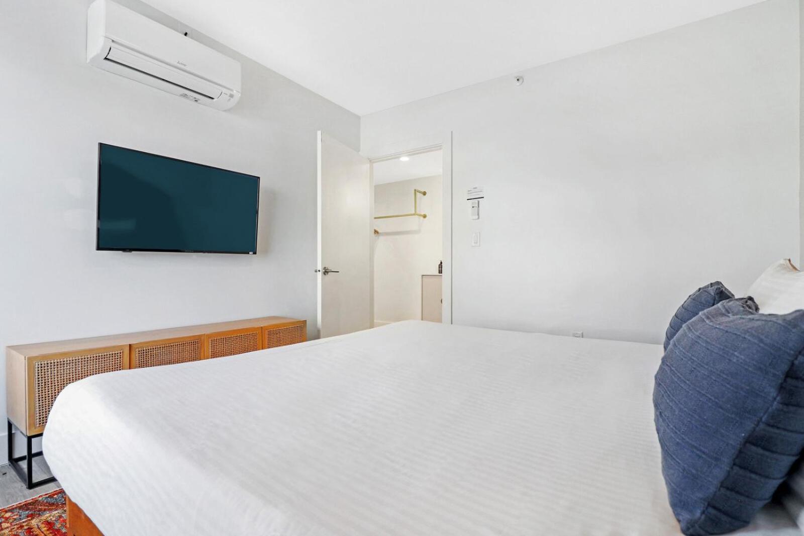 Roami at The Carmela