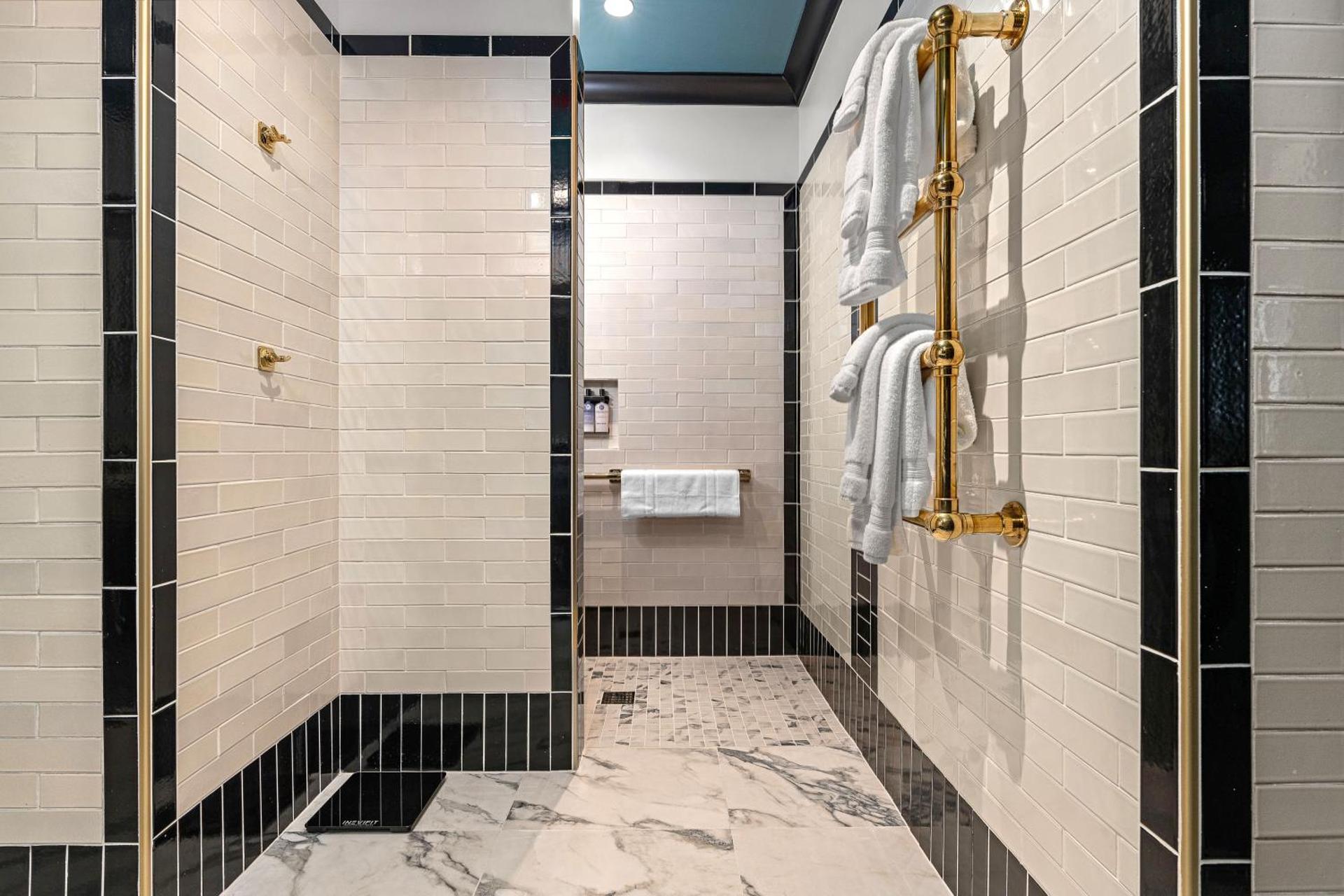 Emigrant Boutique Hotel