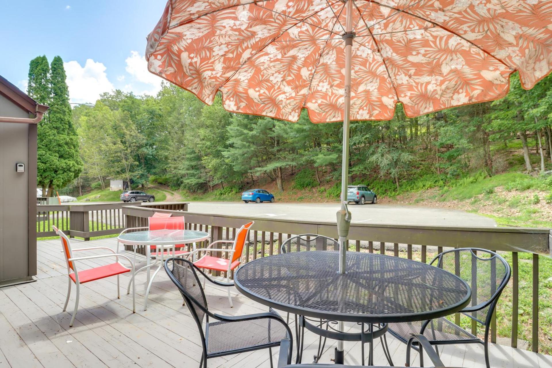 Community Indoor Pool Tannersville Townhome