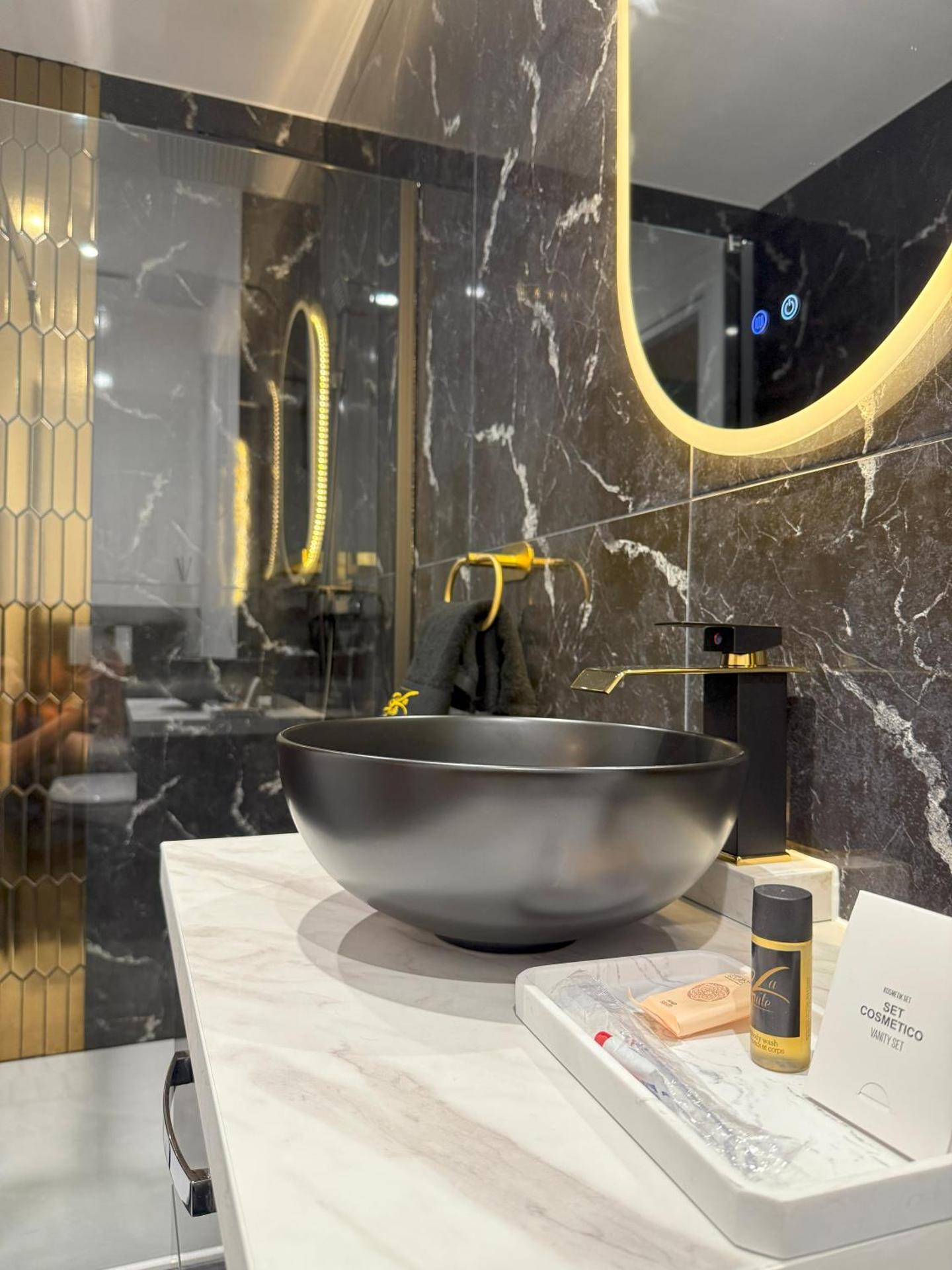 La Suite Genève Gaillard - Jacuzzi Privé & Séjour Luxe