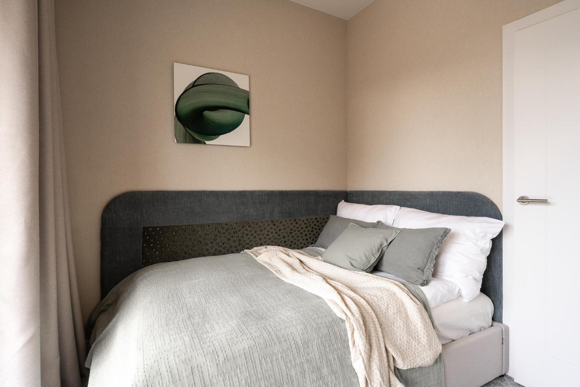 JURATA LIDO EXECUTIVE SUITE by JWPM