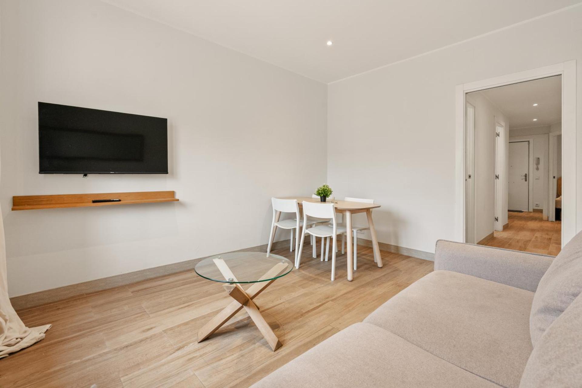 Flateli Espronceda 32