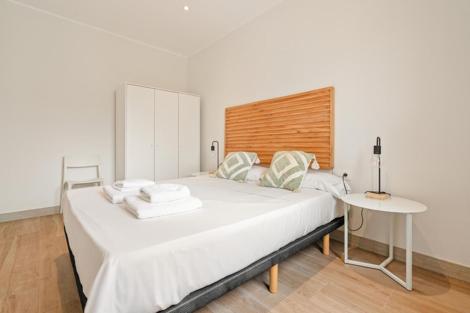 Flateli Espronceda 32