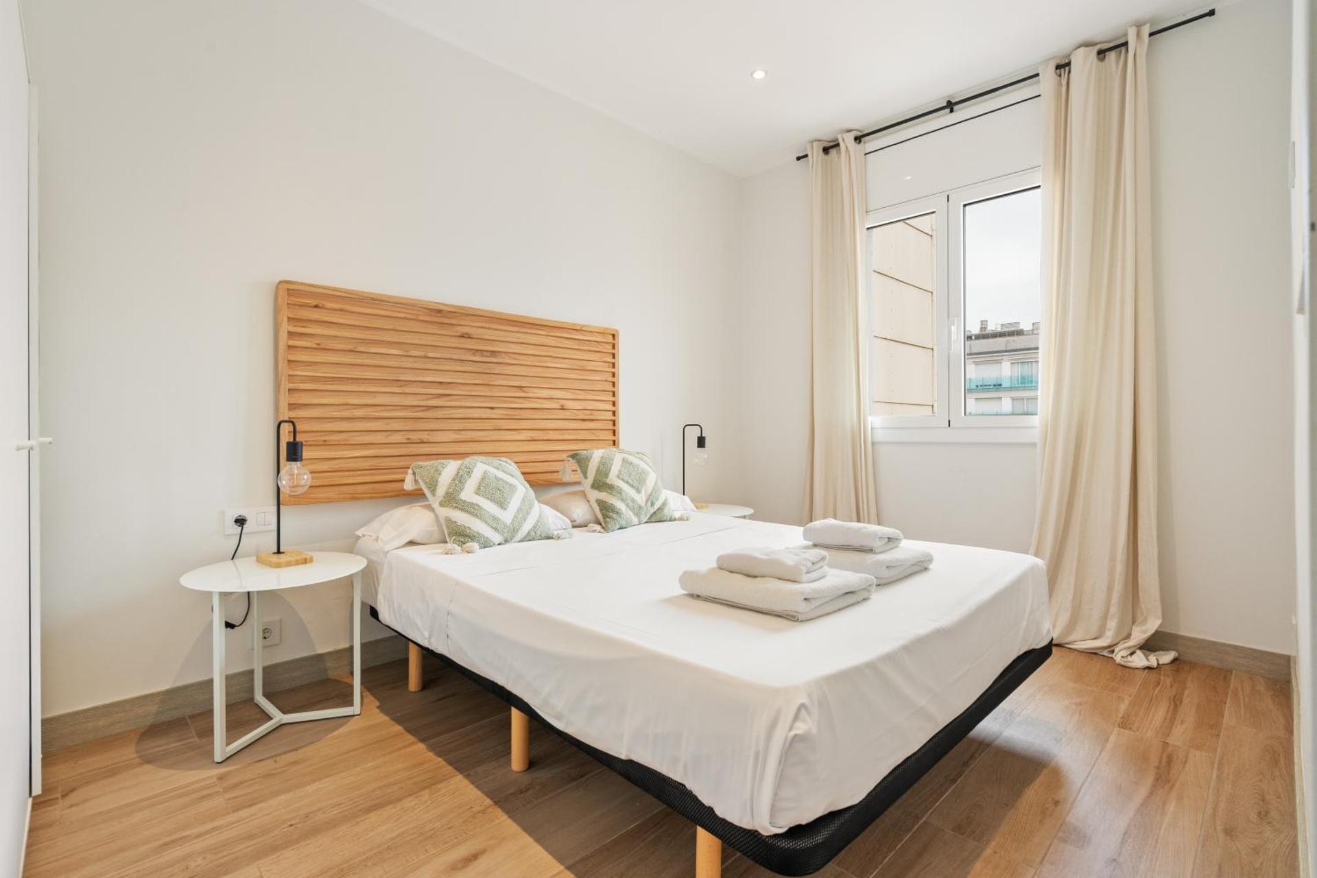 Flateli Espronceda 32