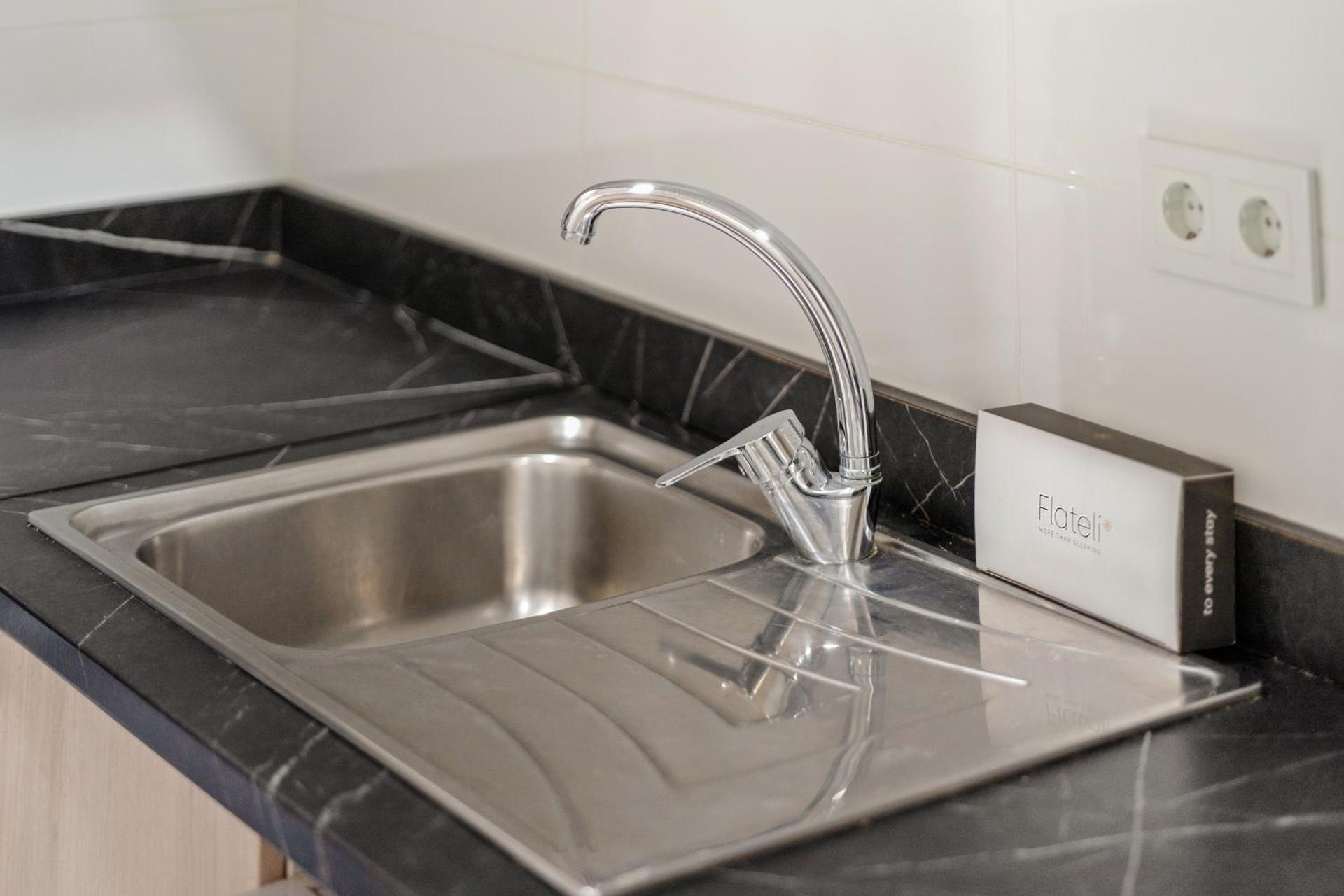 Flateli Espronceda 32