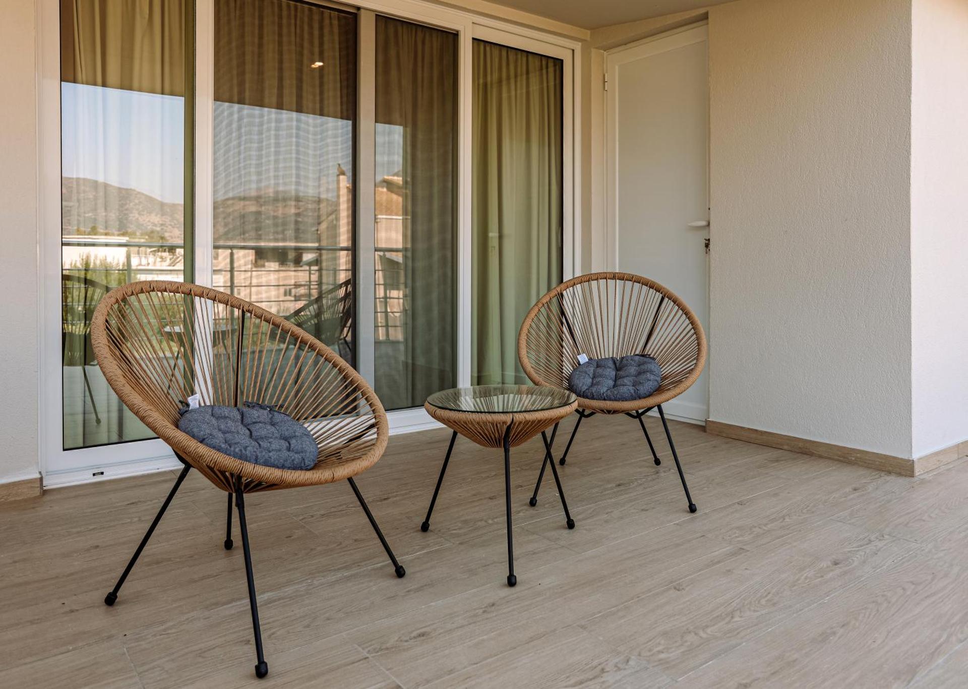 Deluxe Double Room with Balcony and Sea View