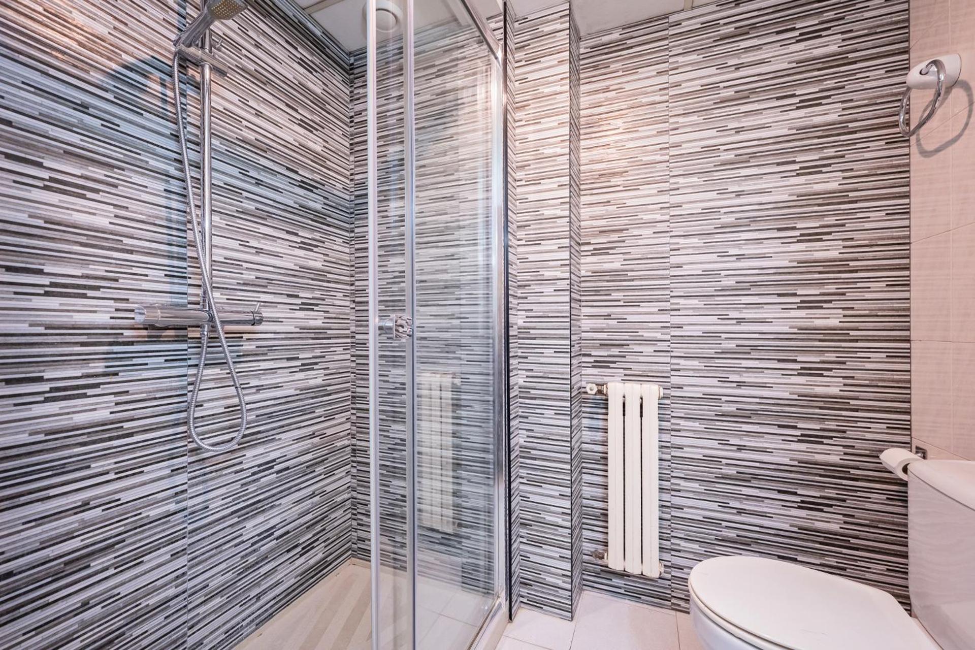 Apartment (2 Adults + 1 Child)