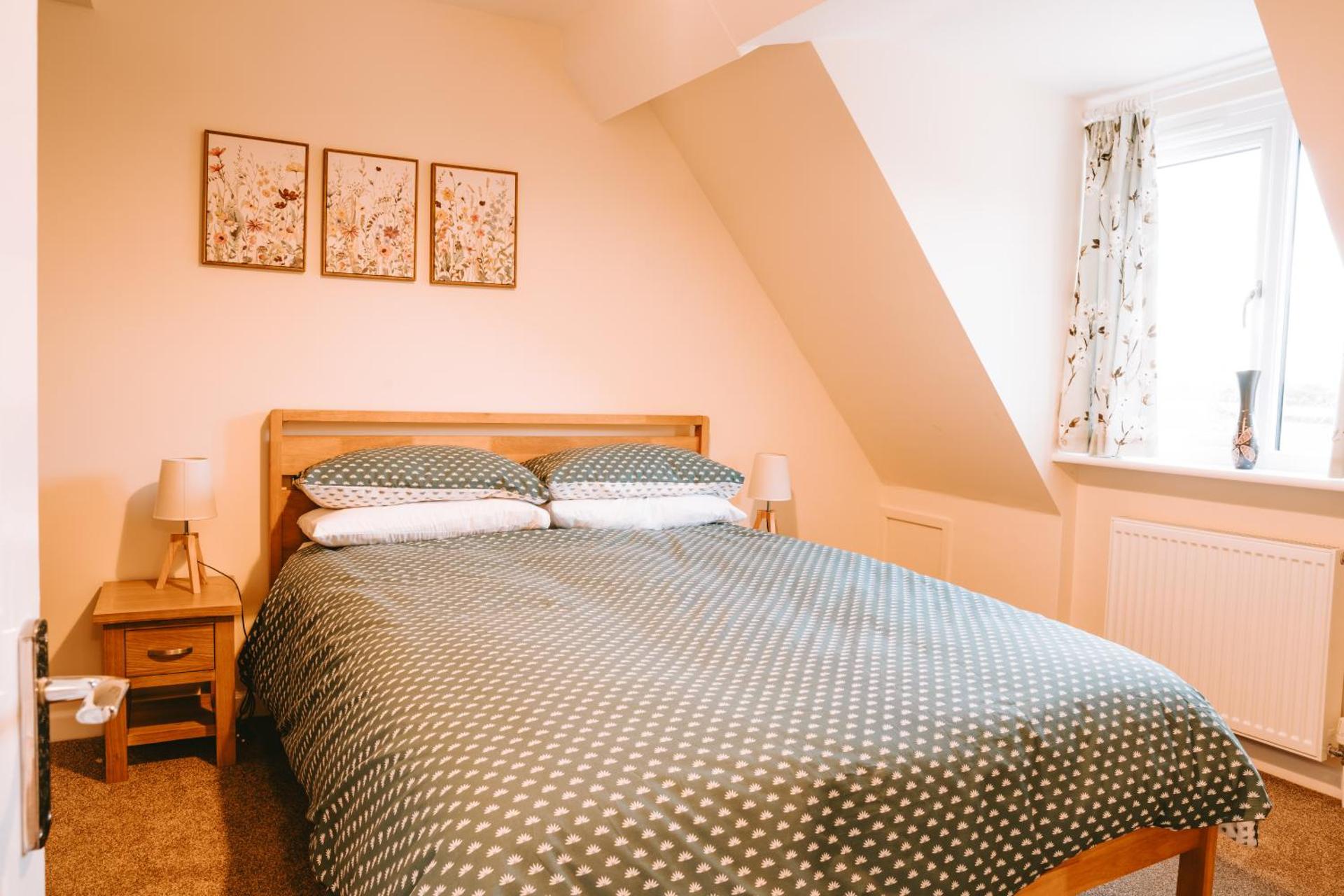 Romantic Country Cottage with Private Hot Tub