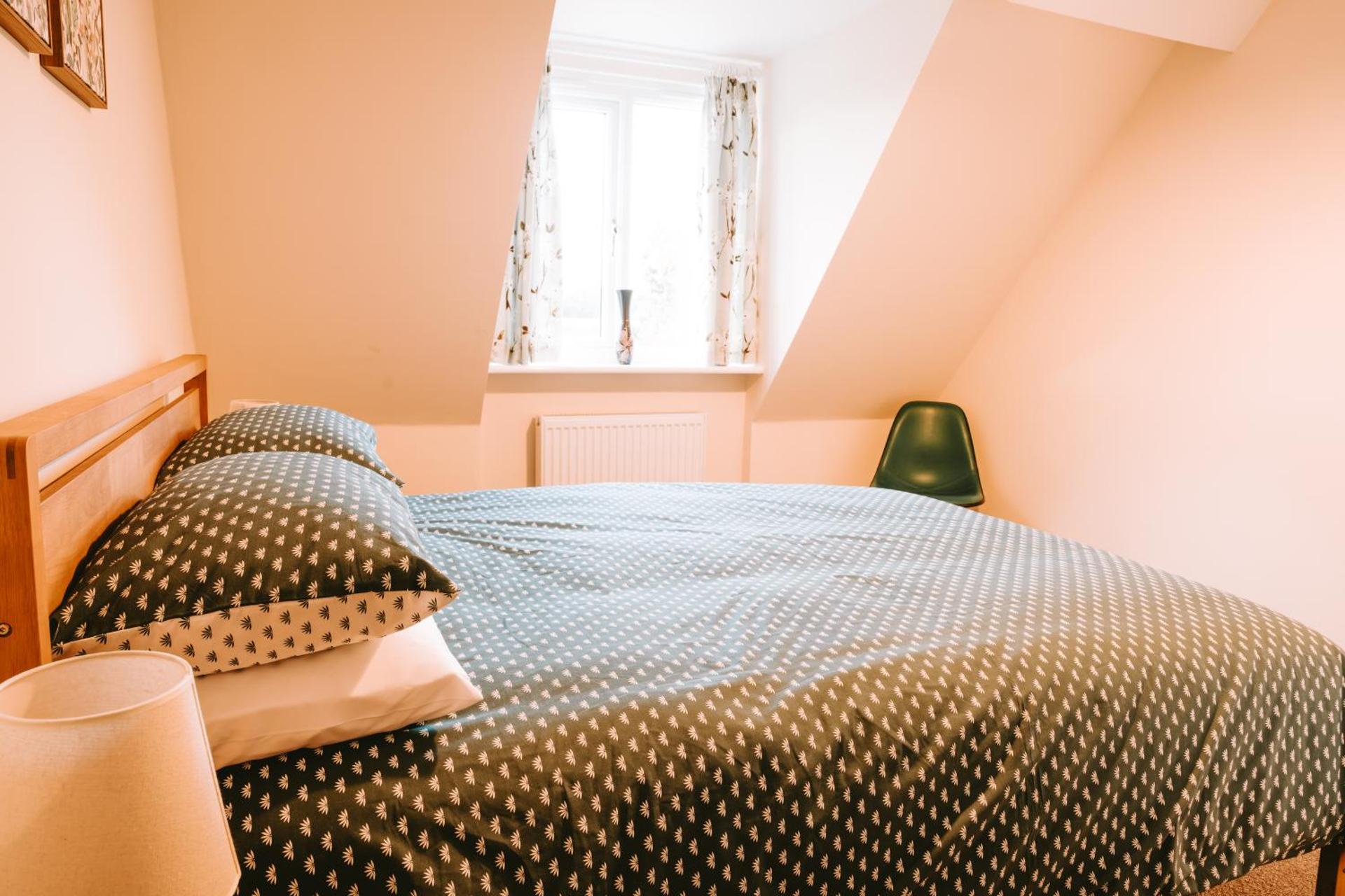 Romantic Country Cottage with Private Hot Tub