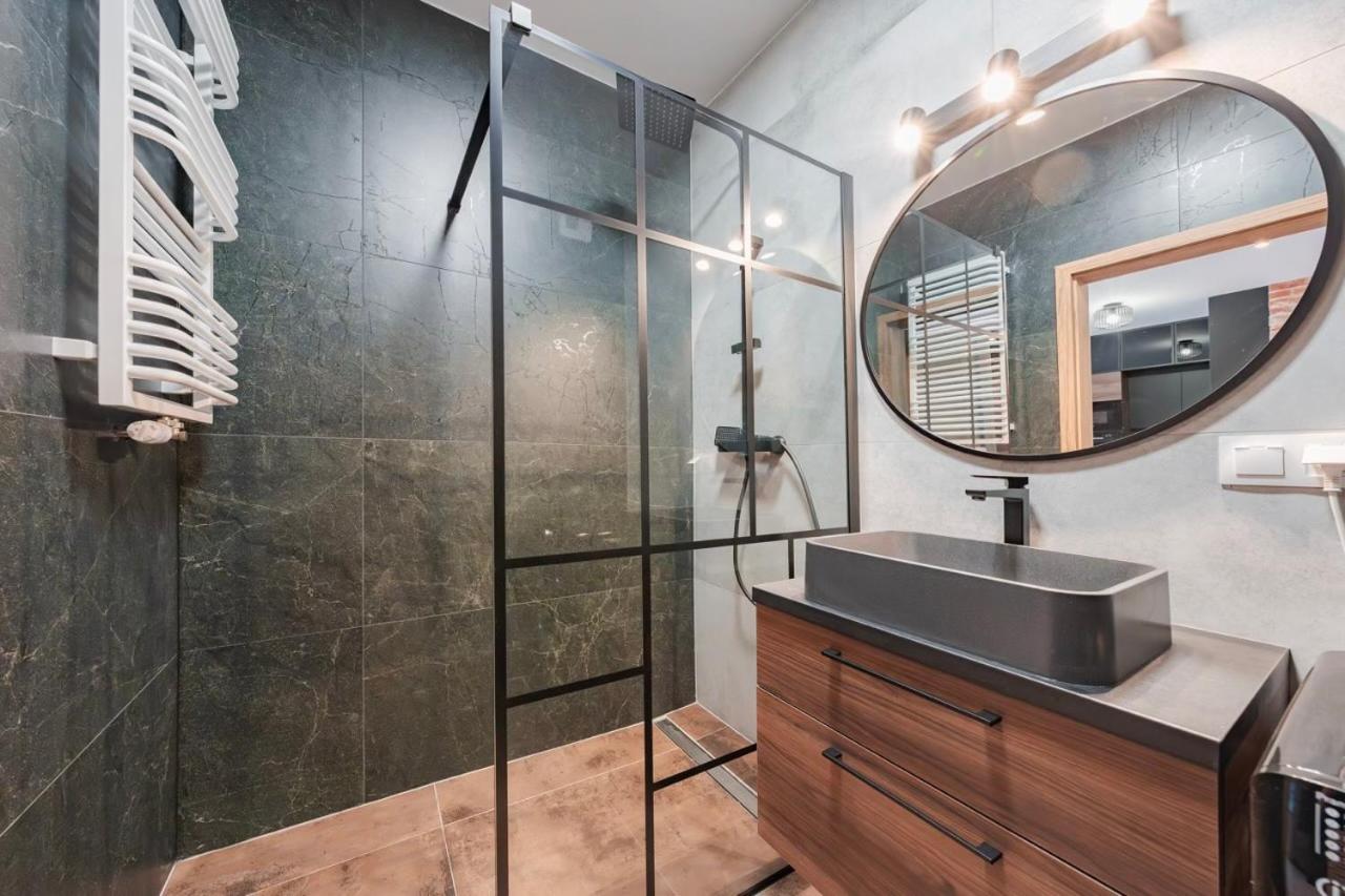 Apartament Loft & glow Montownia