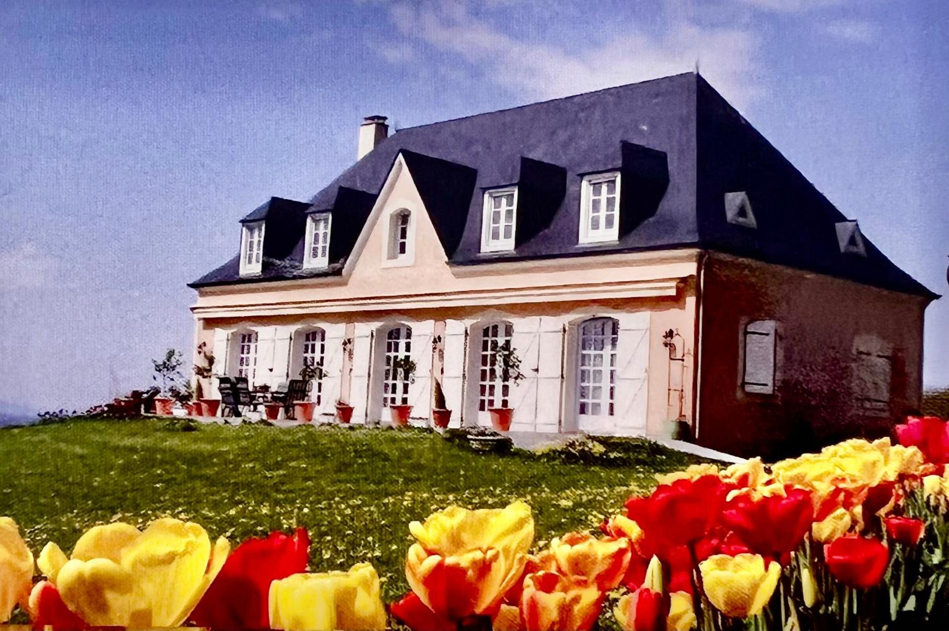 Beth Soureilh Adults Only