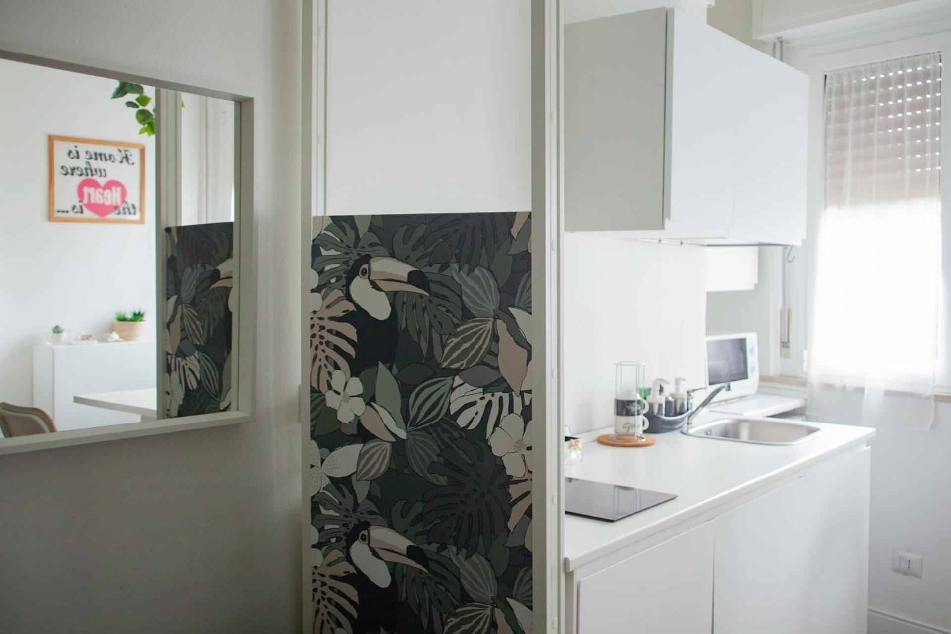 Design Moderno:Monolocale Spazioso vicino Metro M2