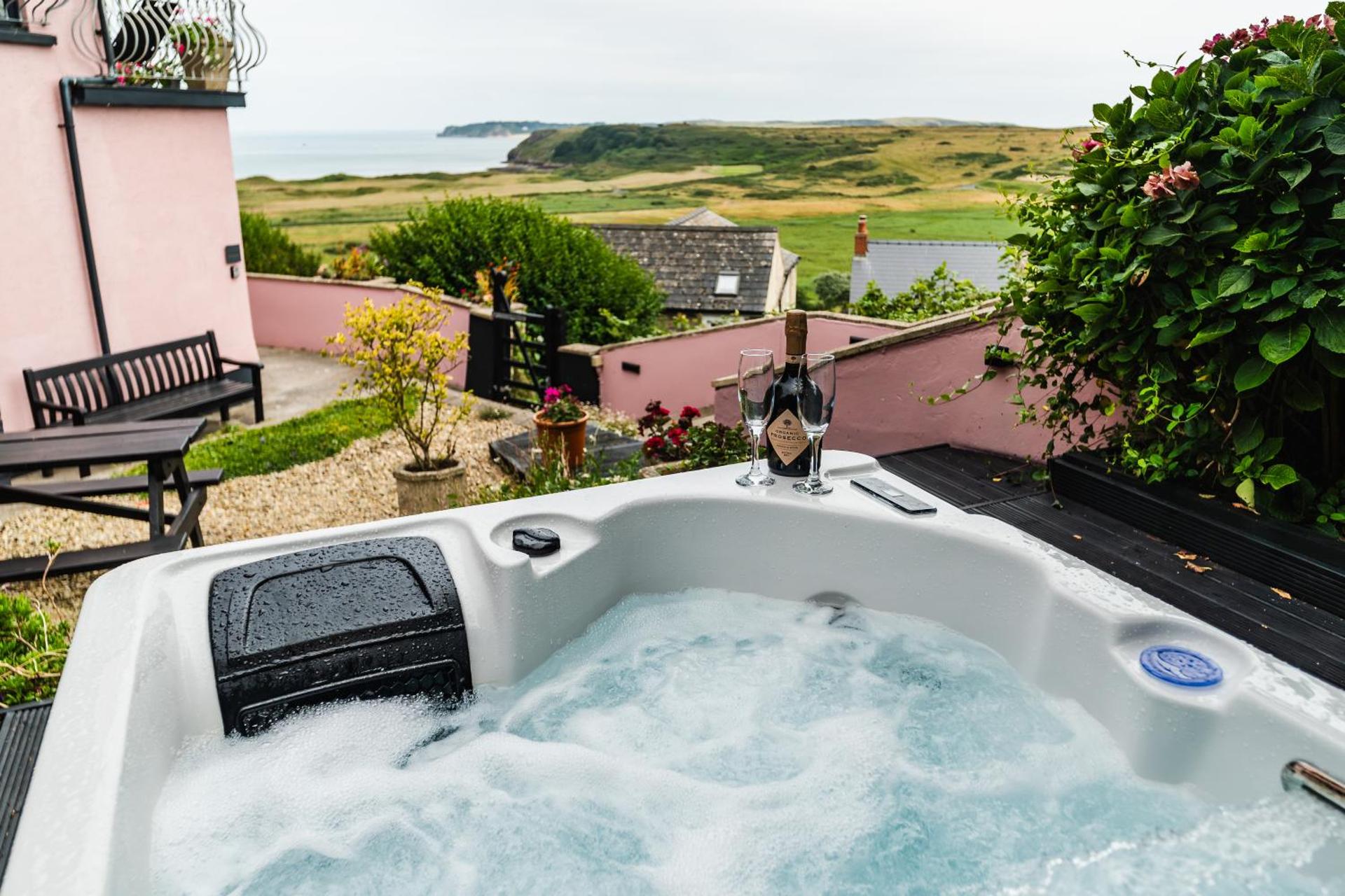 Priory Bay Escapes - Uminari