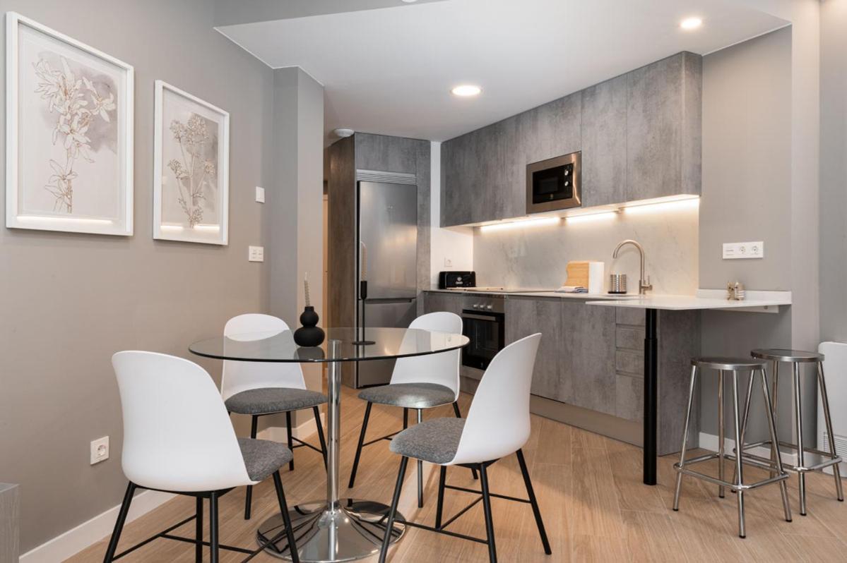 Apartamentos Torre del Reloj