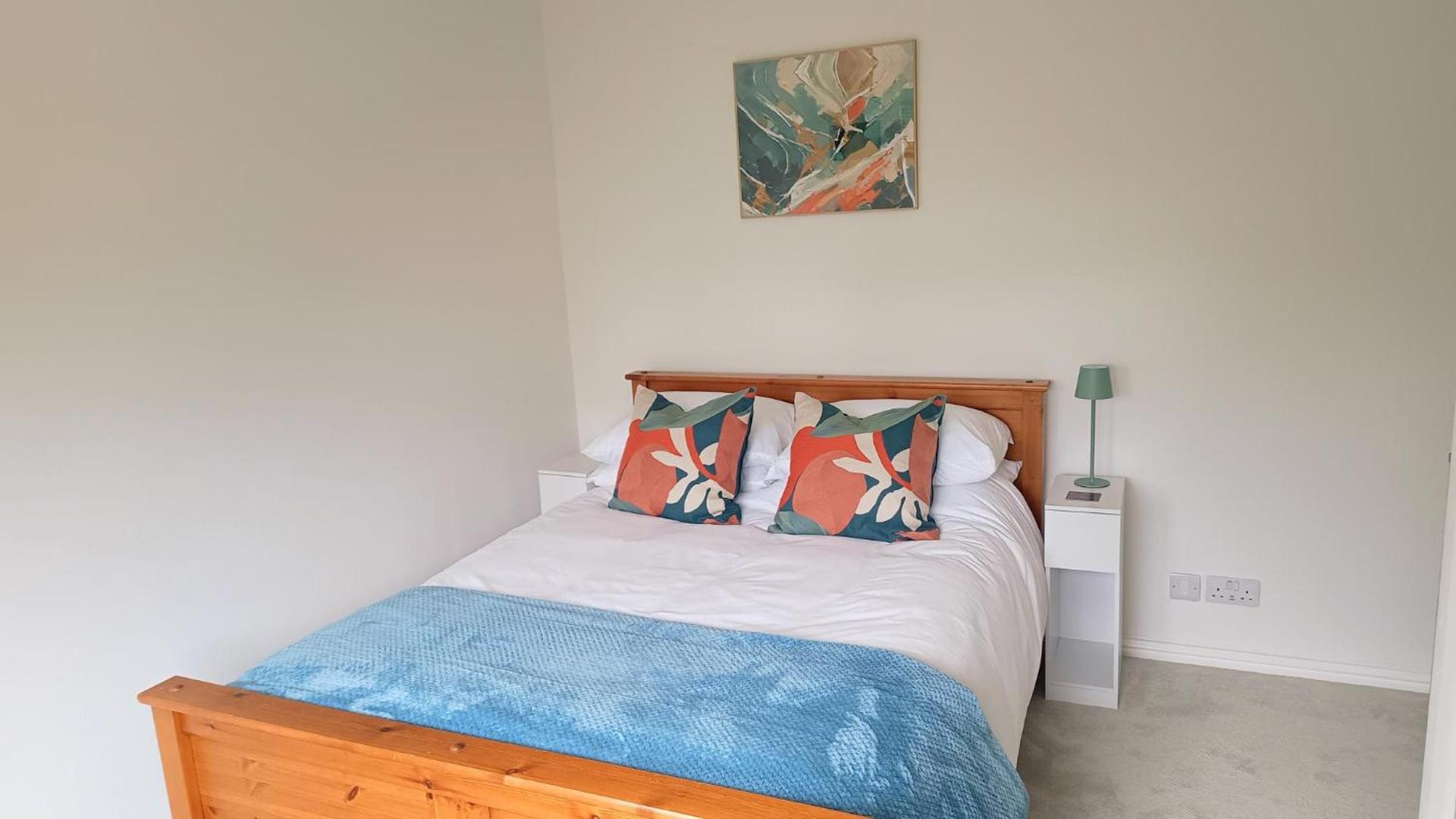 Welcome to No 2 - modern comfortable stay