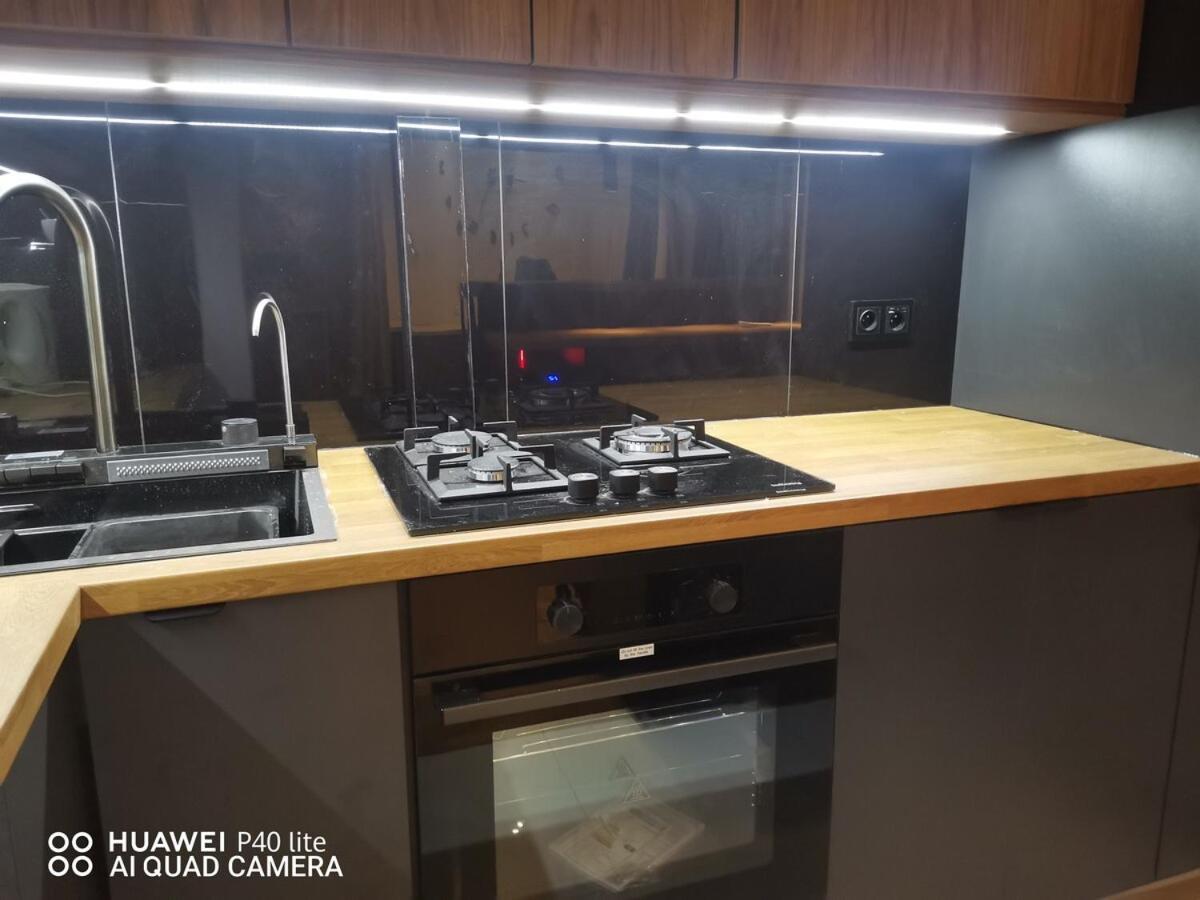 Niesamowita nowoczensa kawalerka w centrum kmicica