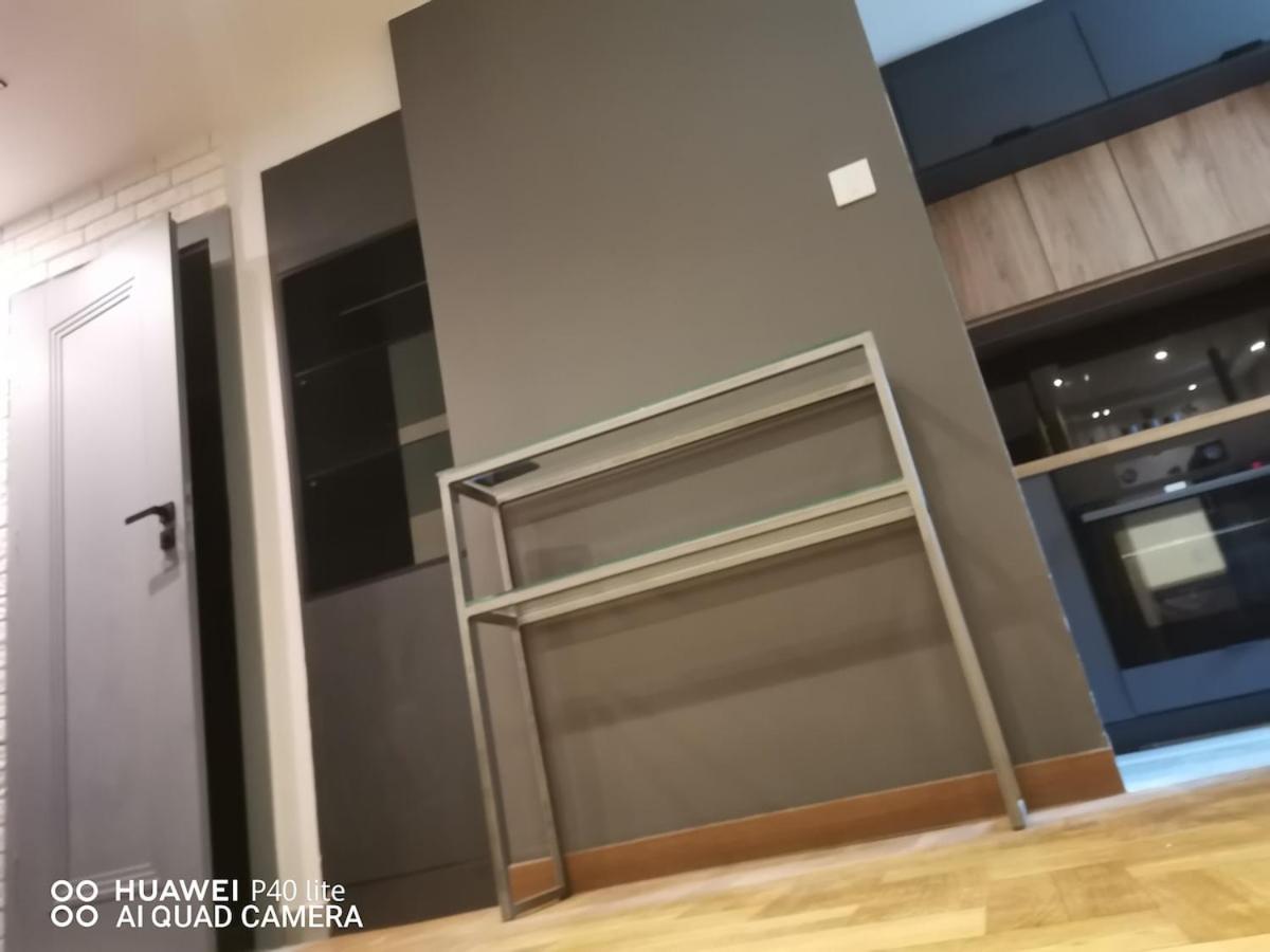 Niesamowita nowoczensa kawalerka w centrum kmicica