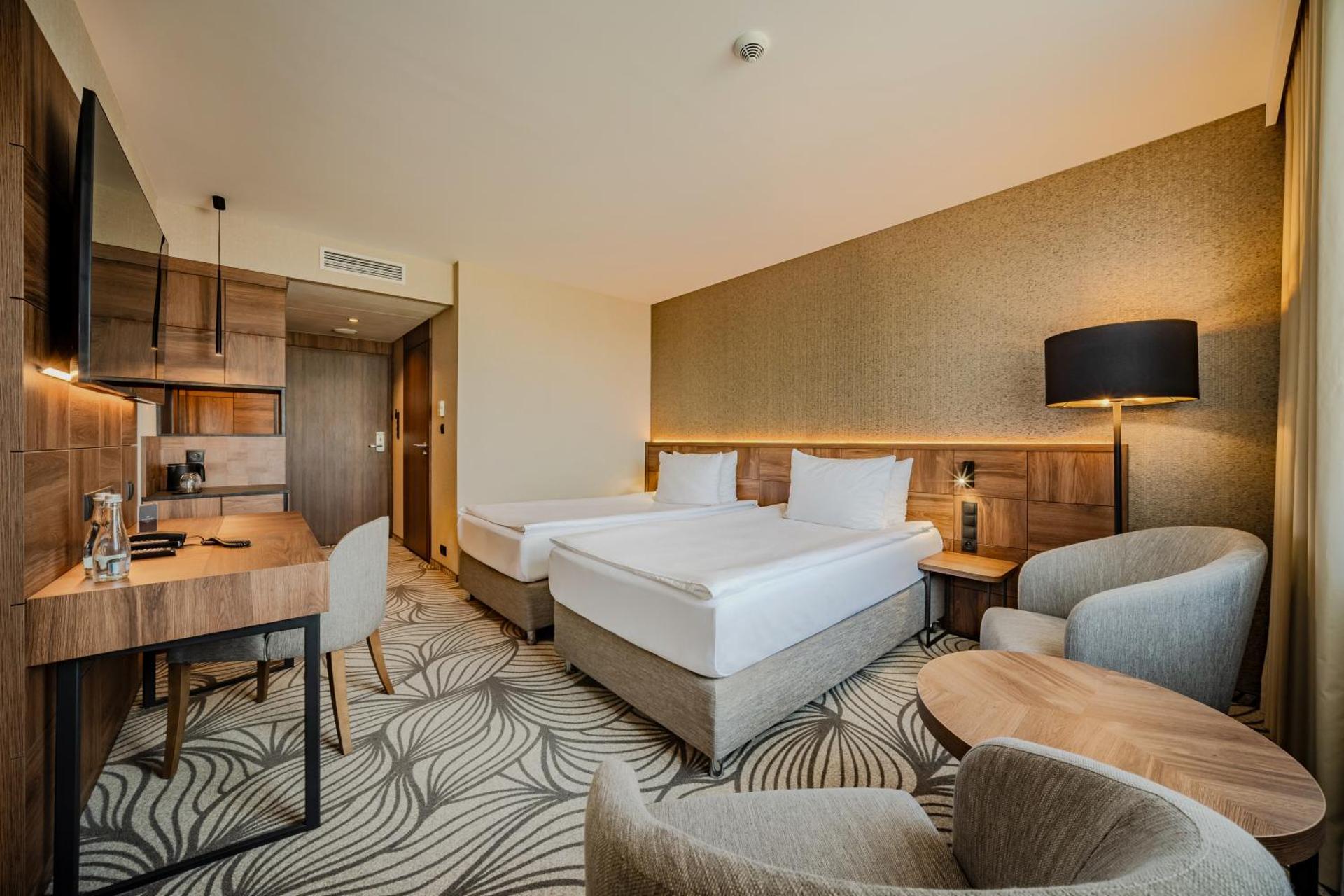 Communal lounge/ TV room