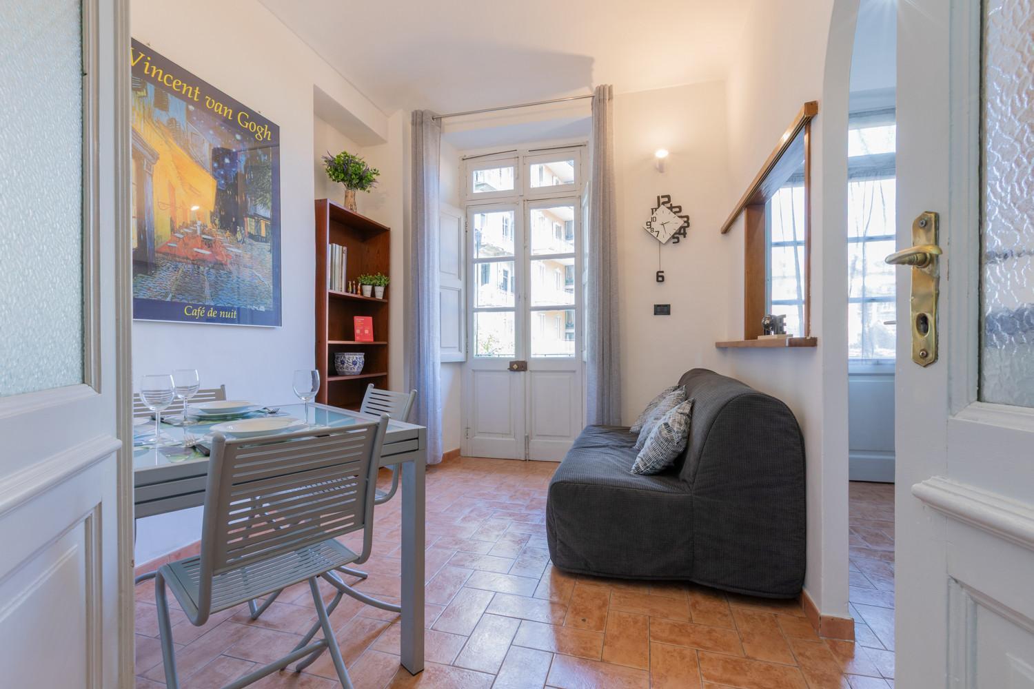 Communal lounge/ TV room