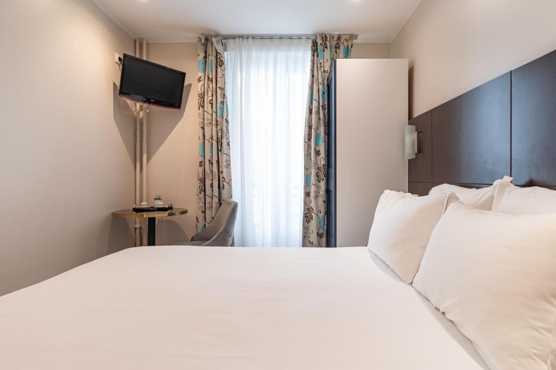 Hotel Riviera OPERA Cadet