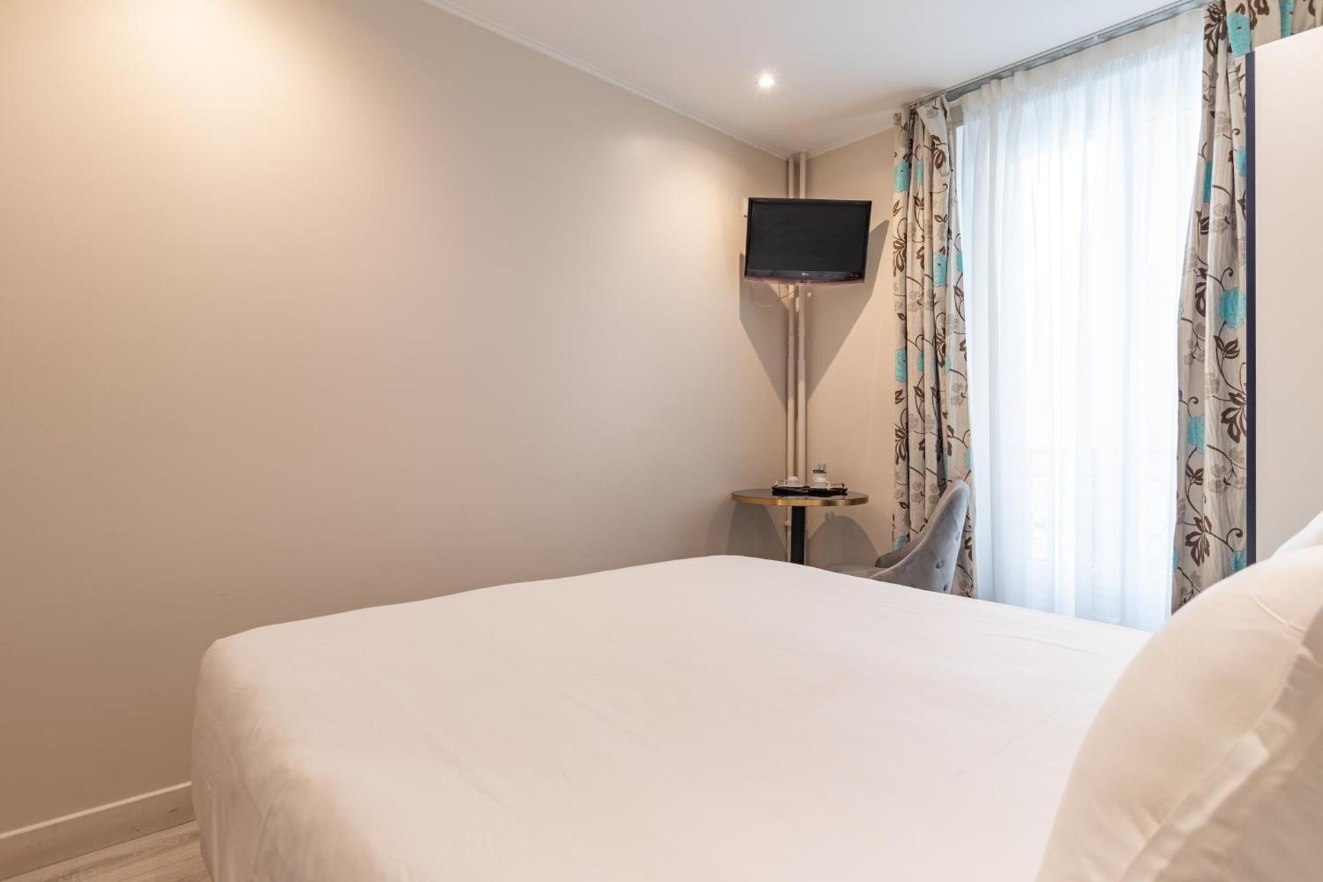 Hotel Riviera OPERA Cadet