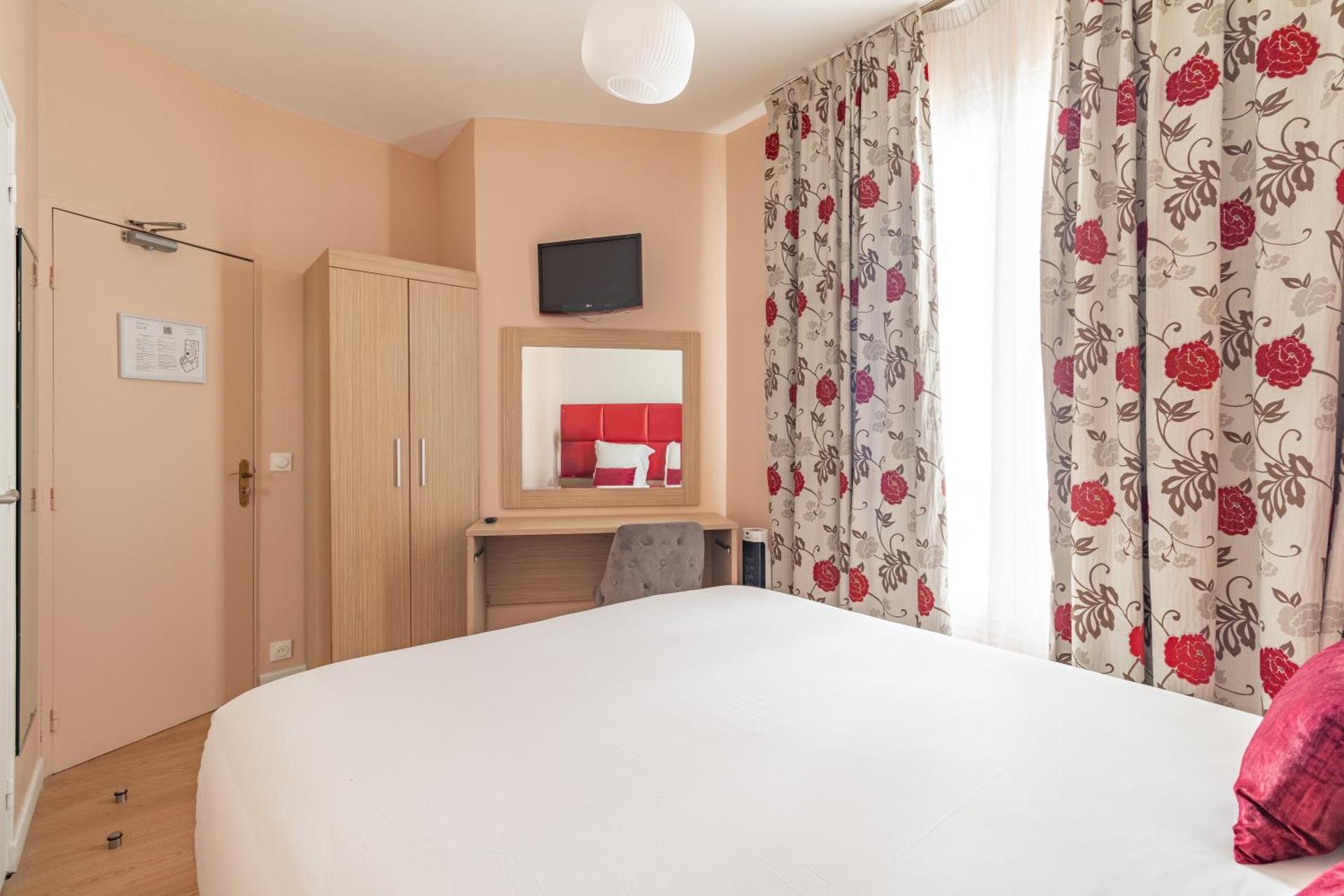 Hotel Riviera OPERA Cadet