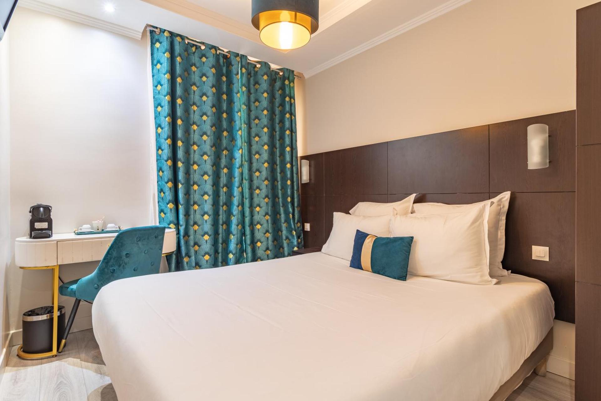 Hotel Riviera OPERA Cadet