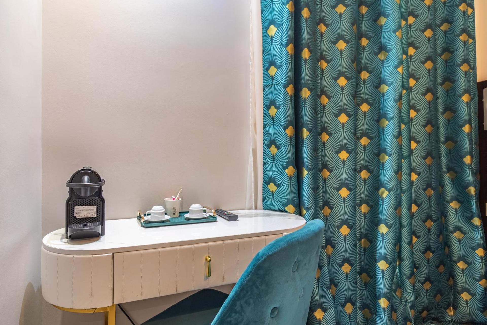 Hotel Riviera OPERA Cadet