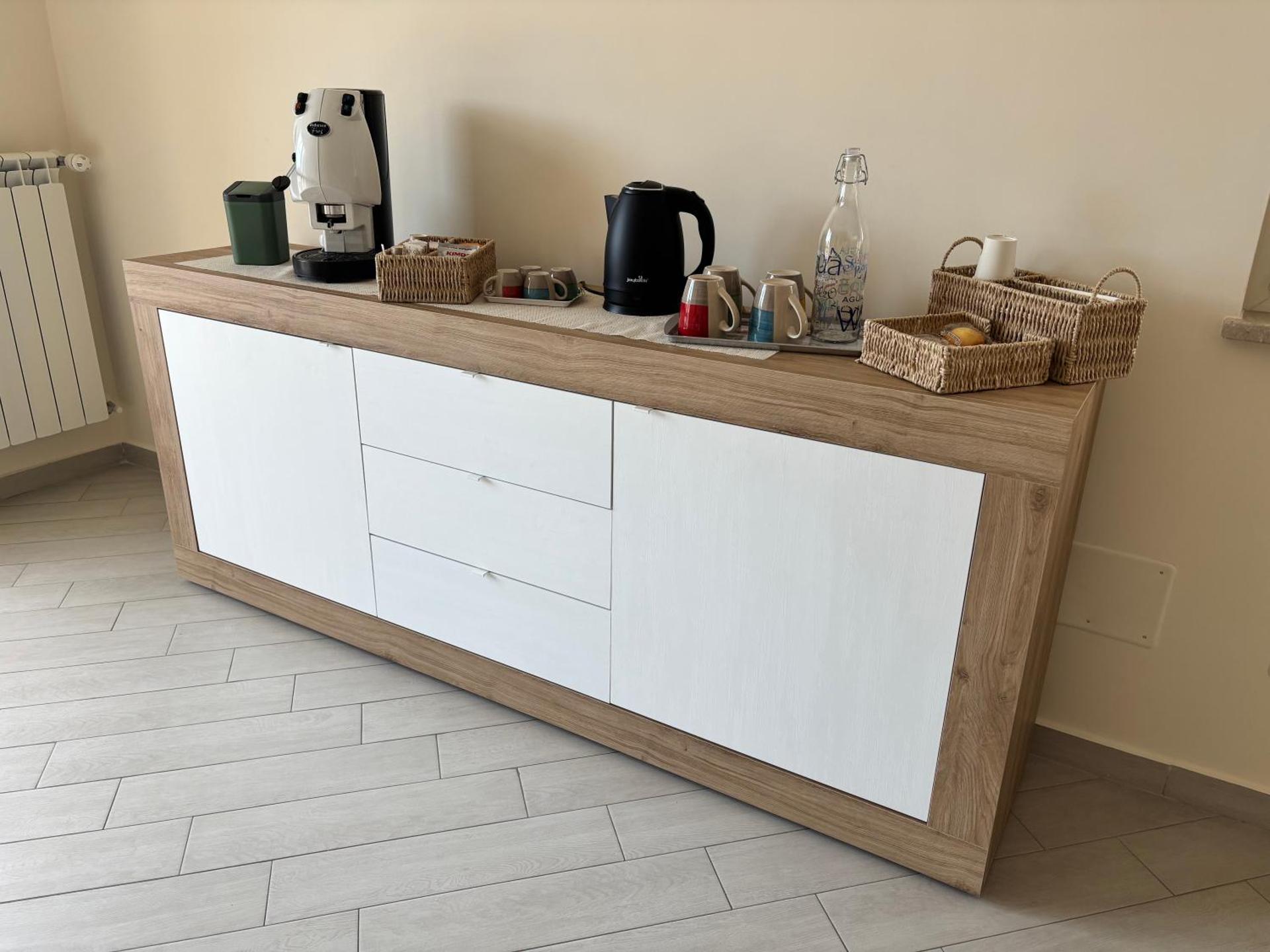 Coffee/tea facilities