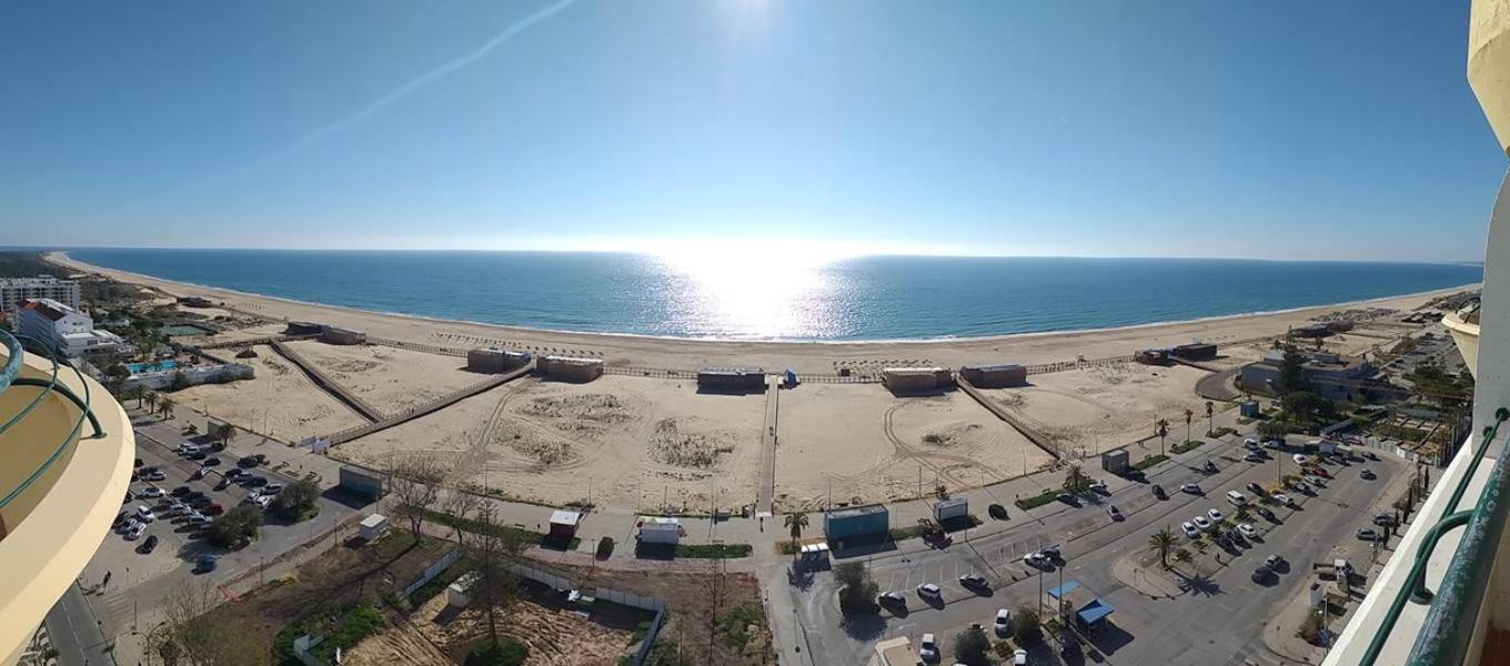 Monte Gordo Beach Sky Flat