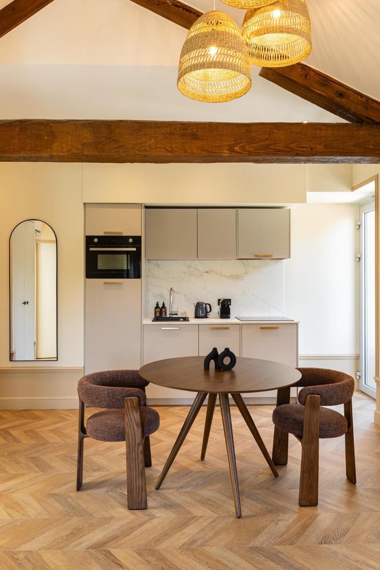 Hausman Suites - Appart Hotel