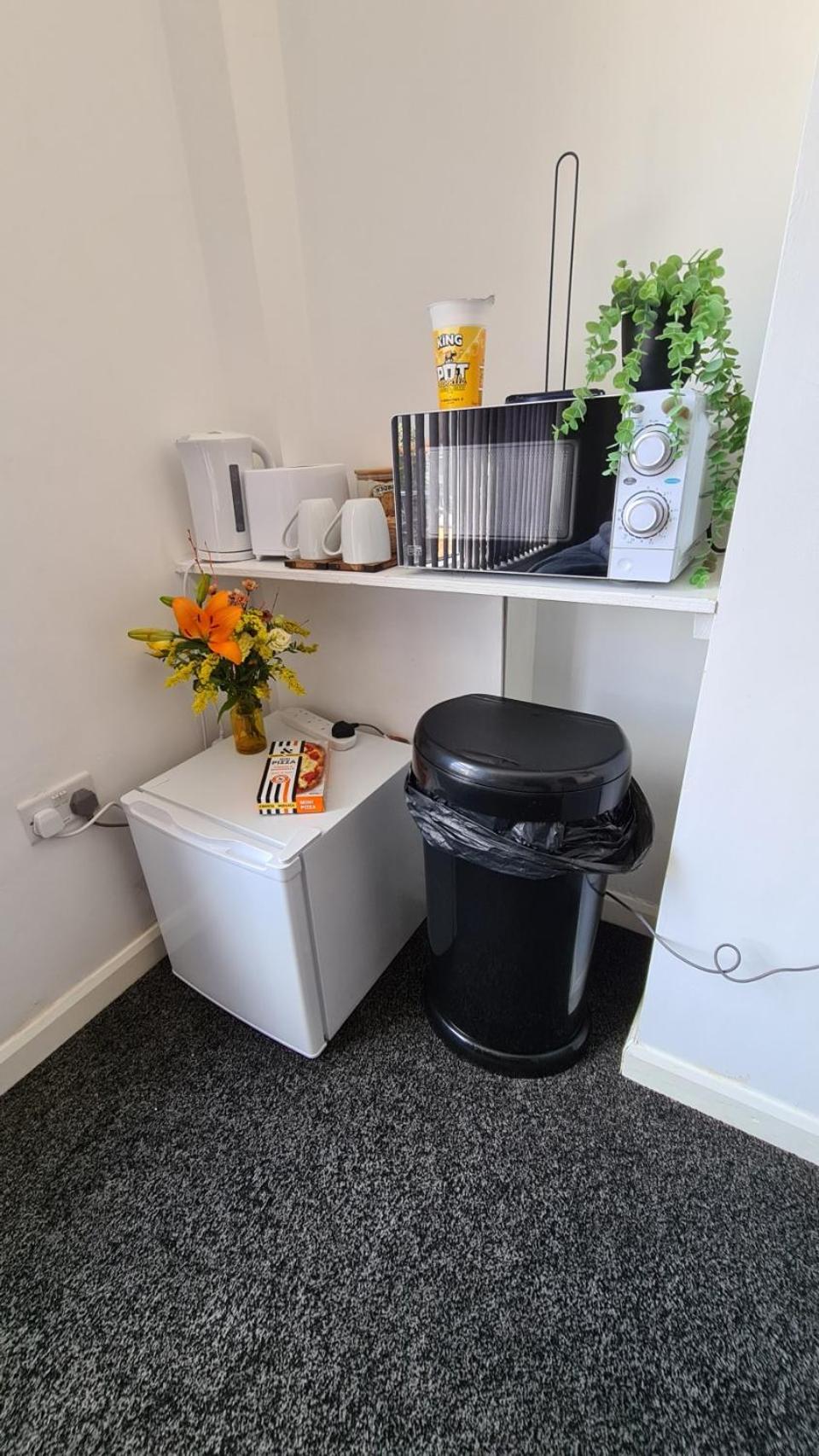 Coffee/tea facilities