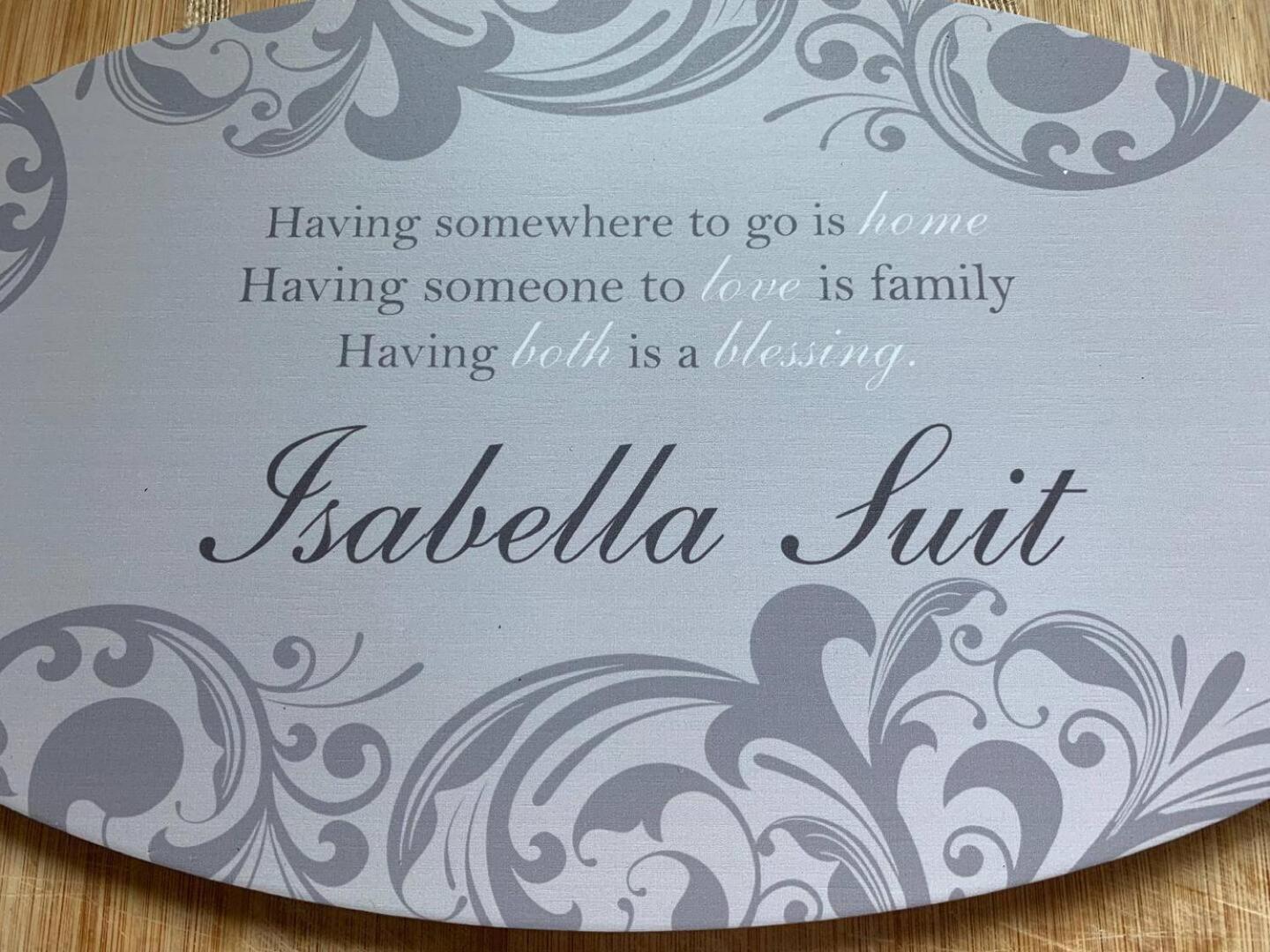 Mi Casa Es Tu Casa, Airport Suites