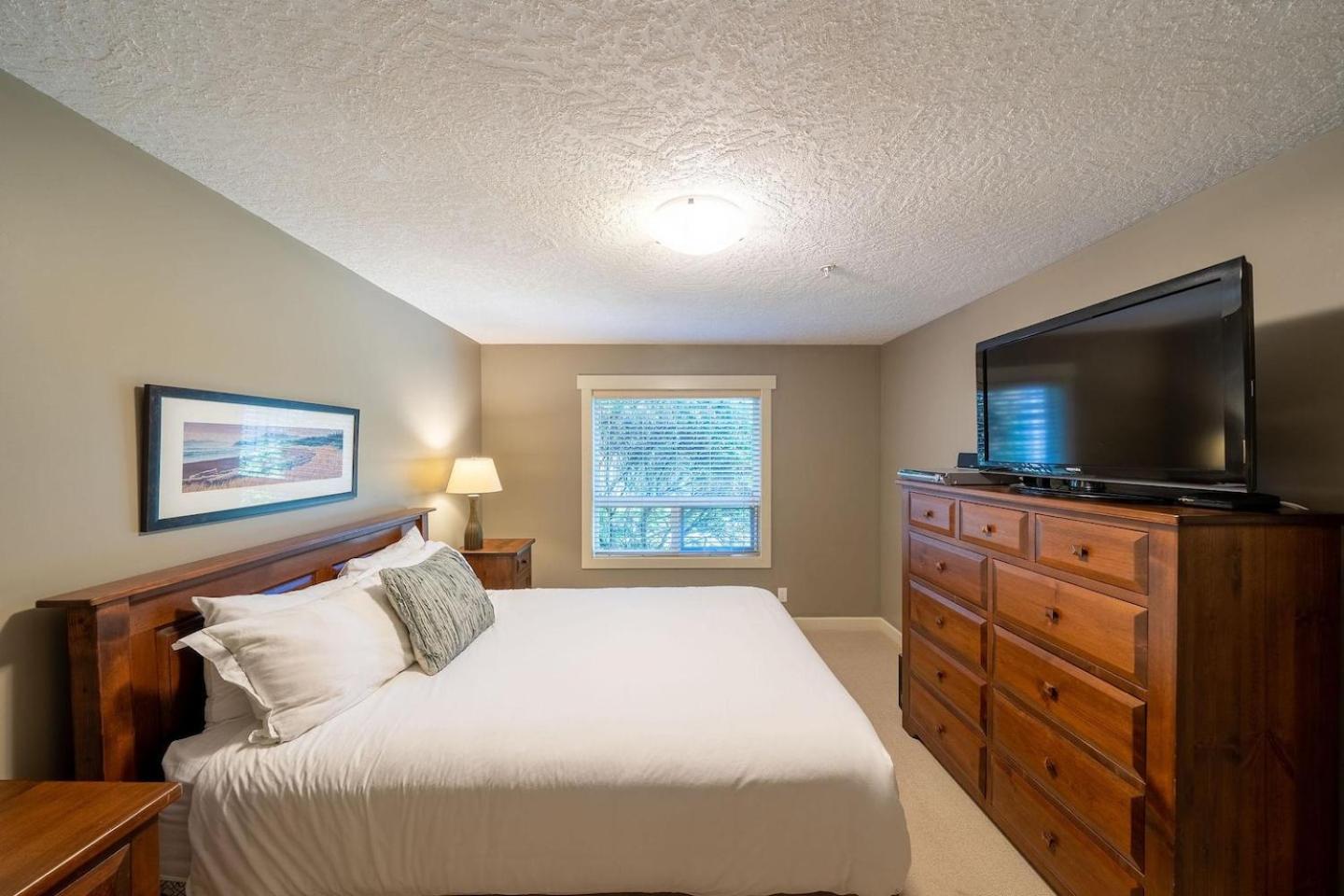 Sooke Harbour Resort & Marina